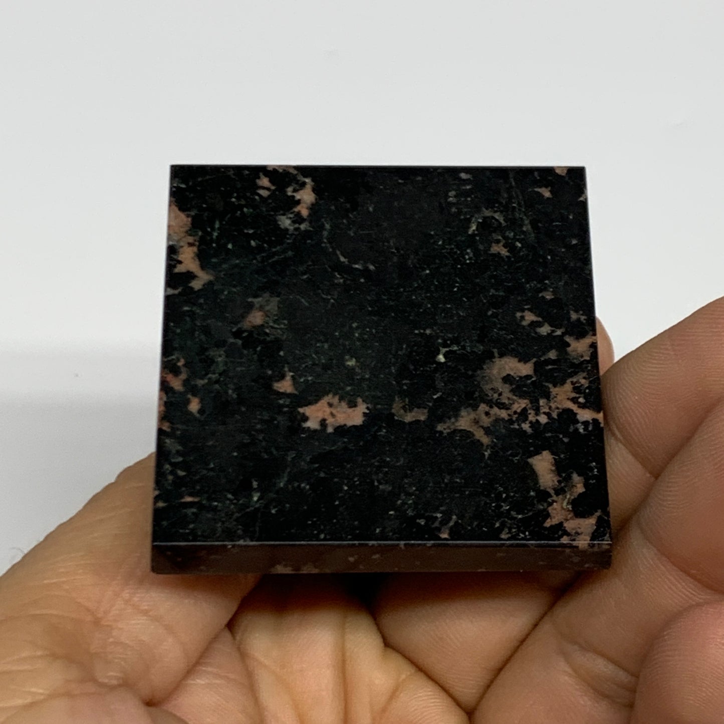 108.9g, 1.4"x1.8"x1.8", Black Tourmaline Pyramid Gemstone,Healing Crystal, B3184