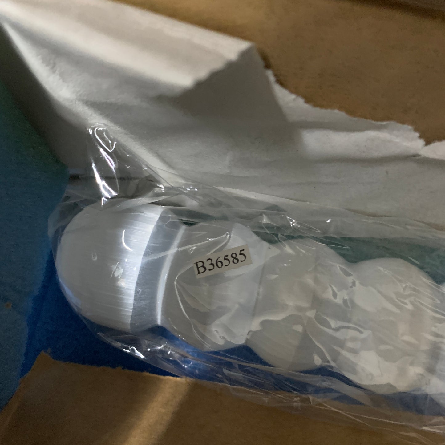 0.70 1lbs.,7.5"x1.5", Large White Selenite Spiral Wand Crystal Point, B36585