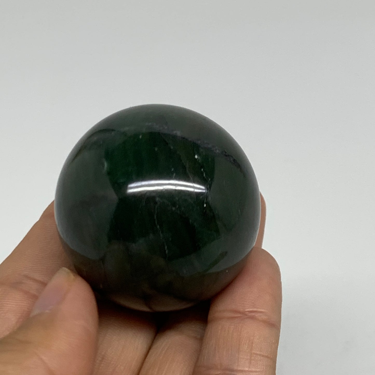 95.7g, 1.6"(40mm) Green Zade Stone Sphere Gemstone,Healing Crystal, B35265