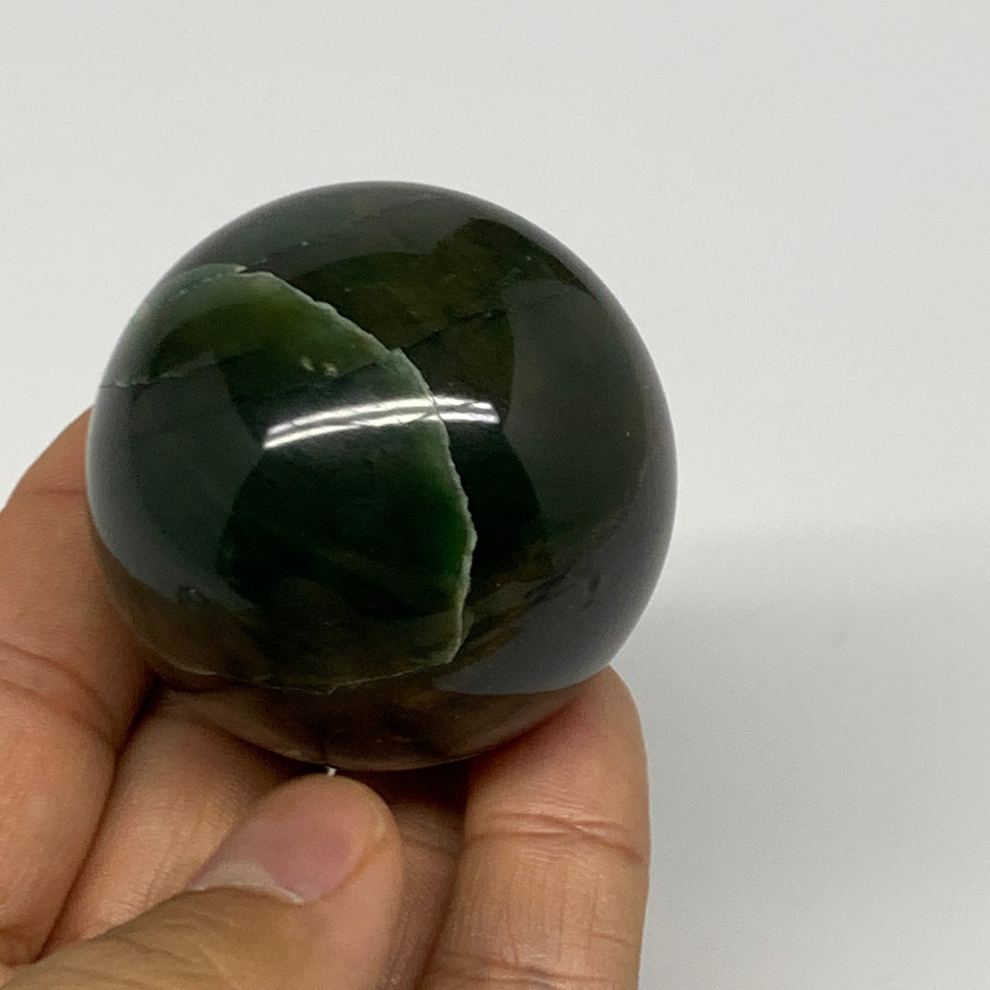 132.5g, 1.8"(45mm) Green Zade Stone Sphere Gemstone,Healing Crystal, B27152