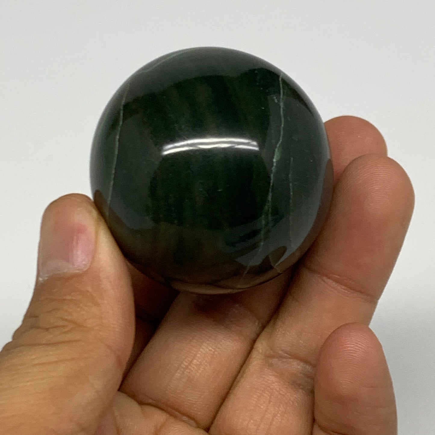 107.1g, 1.6"(41mm) Green Zade Stone Sphere Gemstone,Healing Crystal, B27160