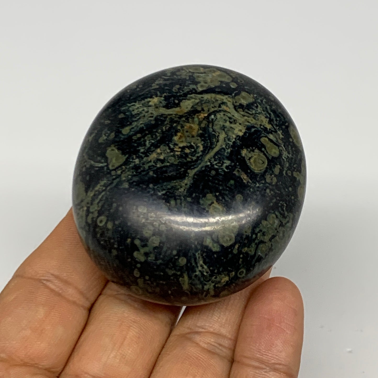 120.6g, 2.2"x2.1"x1.1", Crocodile Kambaba Jasper Palm-Stone @Madagascar, B28059