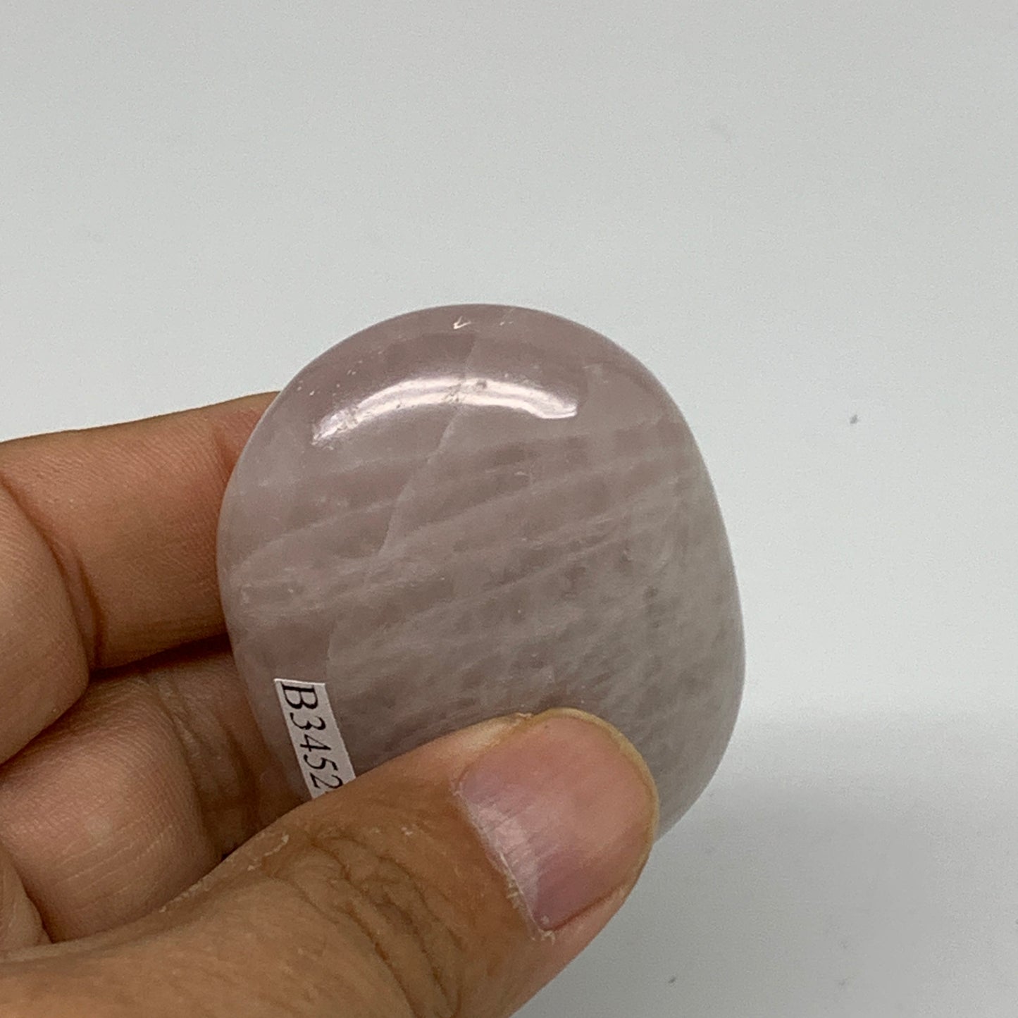 77.5g , 2.1"x1.6"x1", Natural Pink Rose Quartz Palm-stone Crystal, B34524