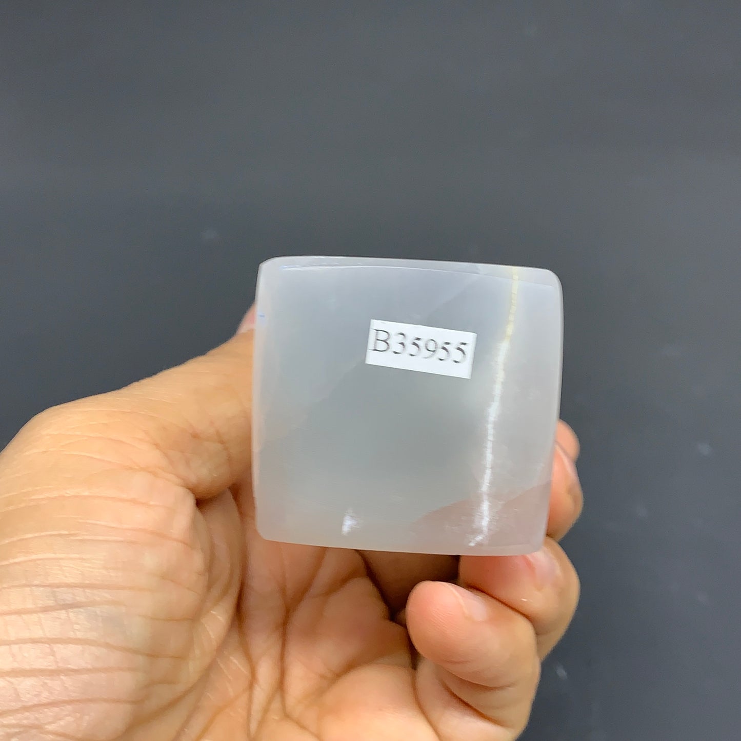 252.5g, 7.5"x1.5"x1.6" Selenite (Satin Spar) Crystal Crystal Tower Point,B35955