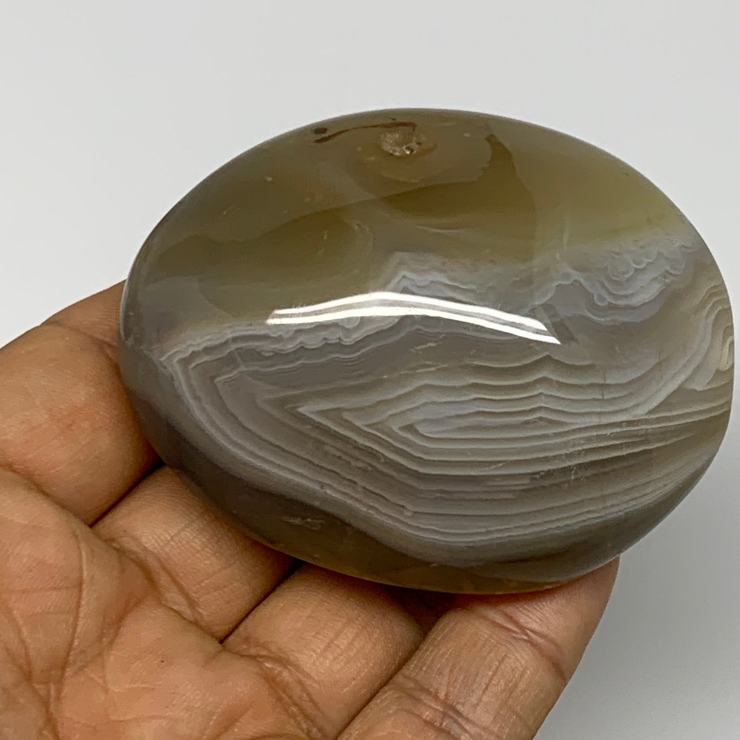 7.73 lbs (3508 Grams), 2"-2.8", 26pcs, Flower Agate Crystals Palm-Stone, B28097