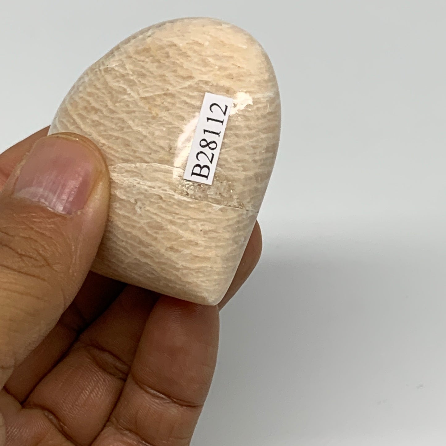 88.9g, 2.2"x2.1"x1", Peach Moonstone Heart Crystal Polished Gemstone, B28112