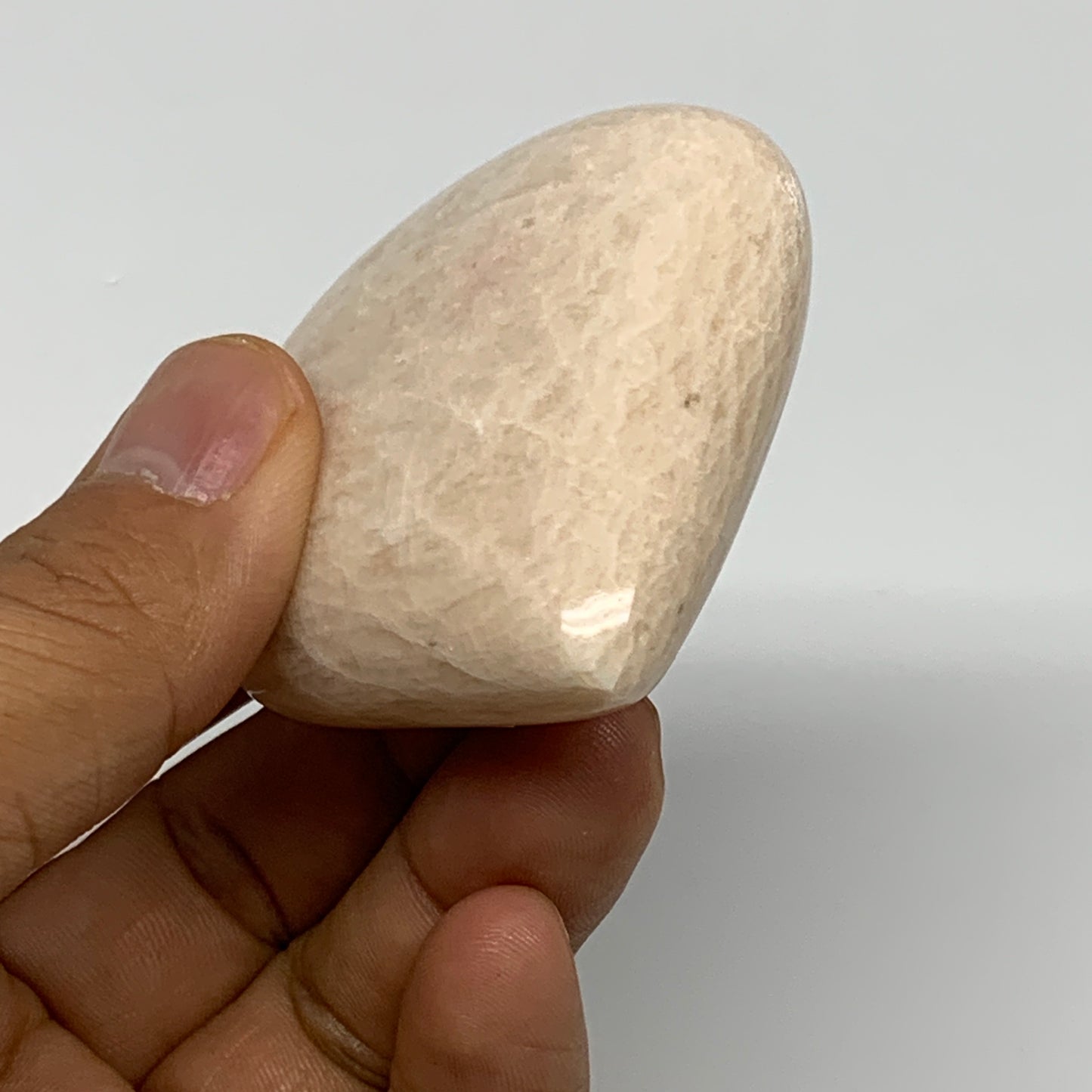 89.5g, 2.2"x2.2"x0.9", Peach Moonstone Heart Crystal Polished Gemstone, B28114