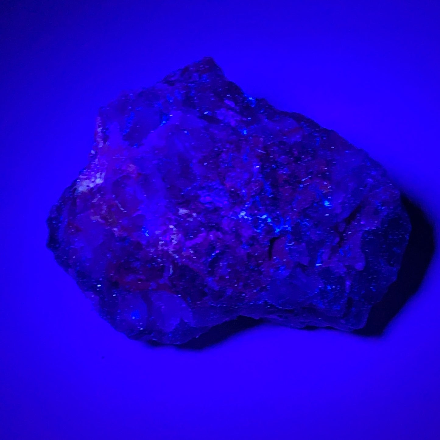 244.3g, 2.7"x2.4"x1.5", Purple Fluorite Crystal Mineral Specimen @Pakistan, B273