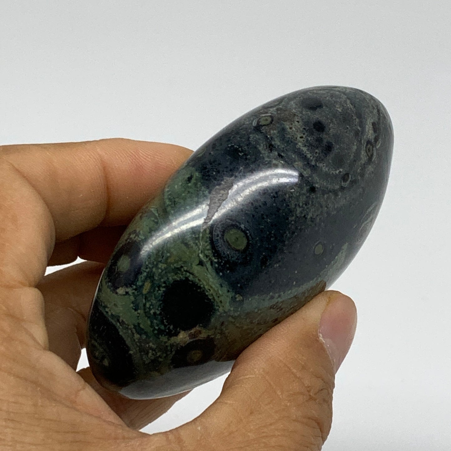 183.2g, 3"x2"x1.2", Crocodile Kambaba Jasper Palm-Stone, B37594