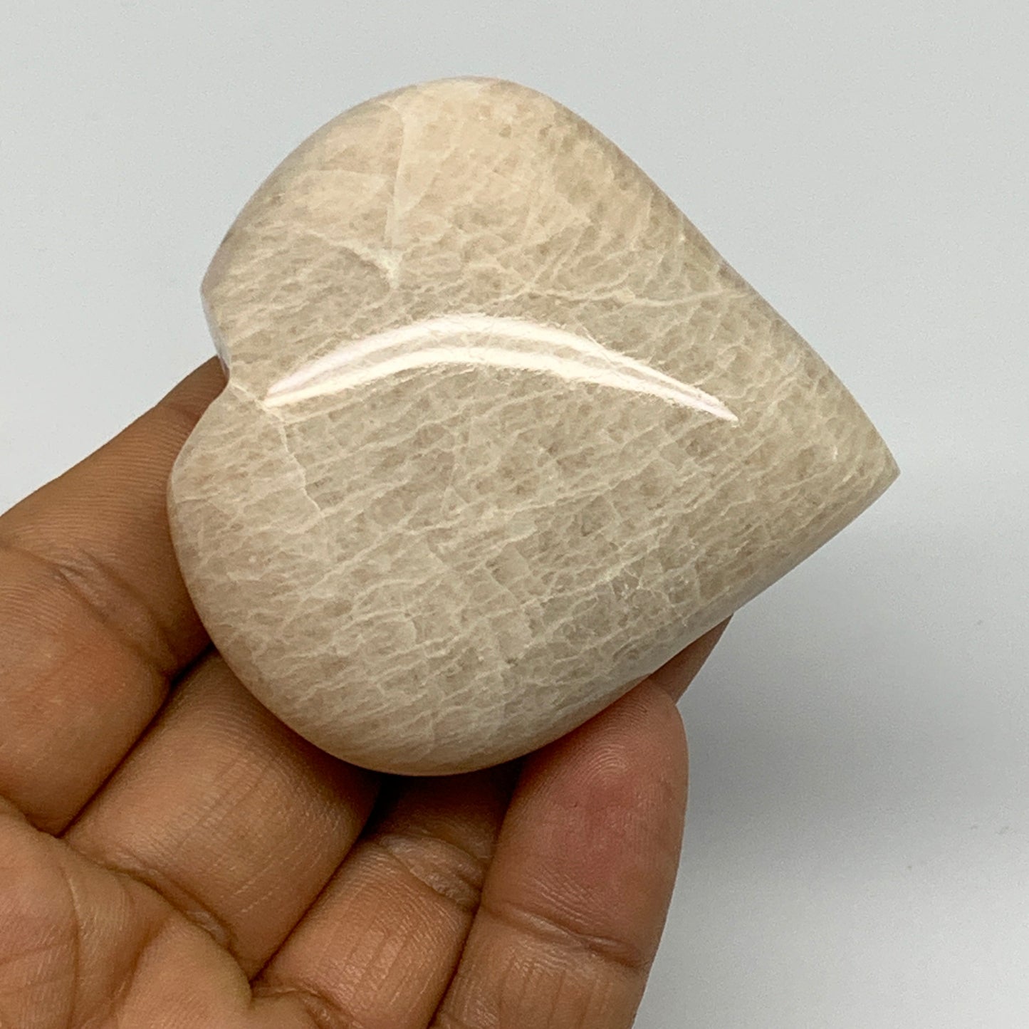 94.4g, 2.3"x2.2"x1", Peach Moonstone Heart Crystal Polished Gemstone, B28118