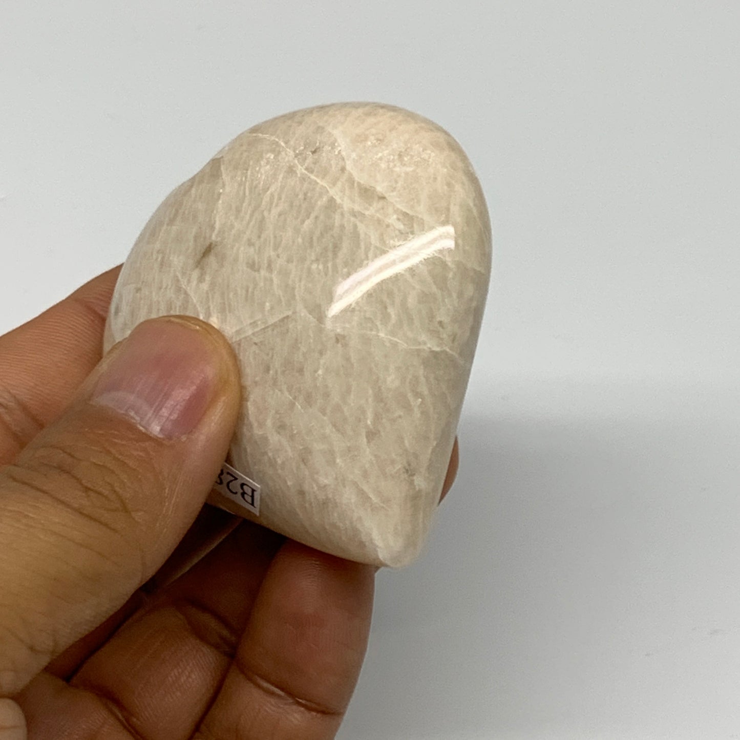 94.4g, 2.3"x2.2"x1", Peach Moonstone Heart Crystal Polished Gemstone, B28118