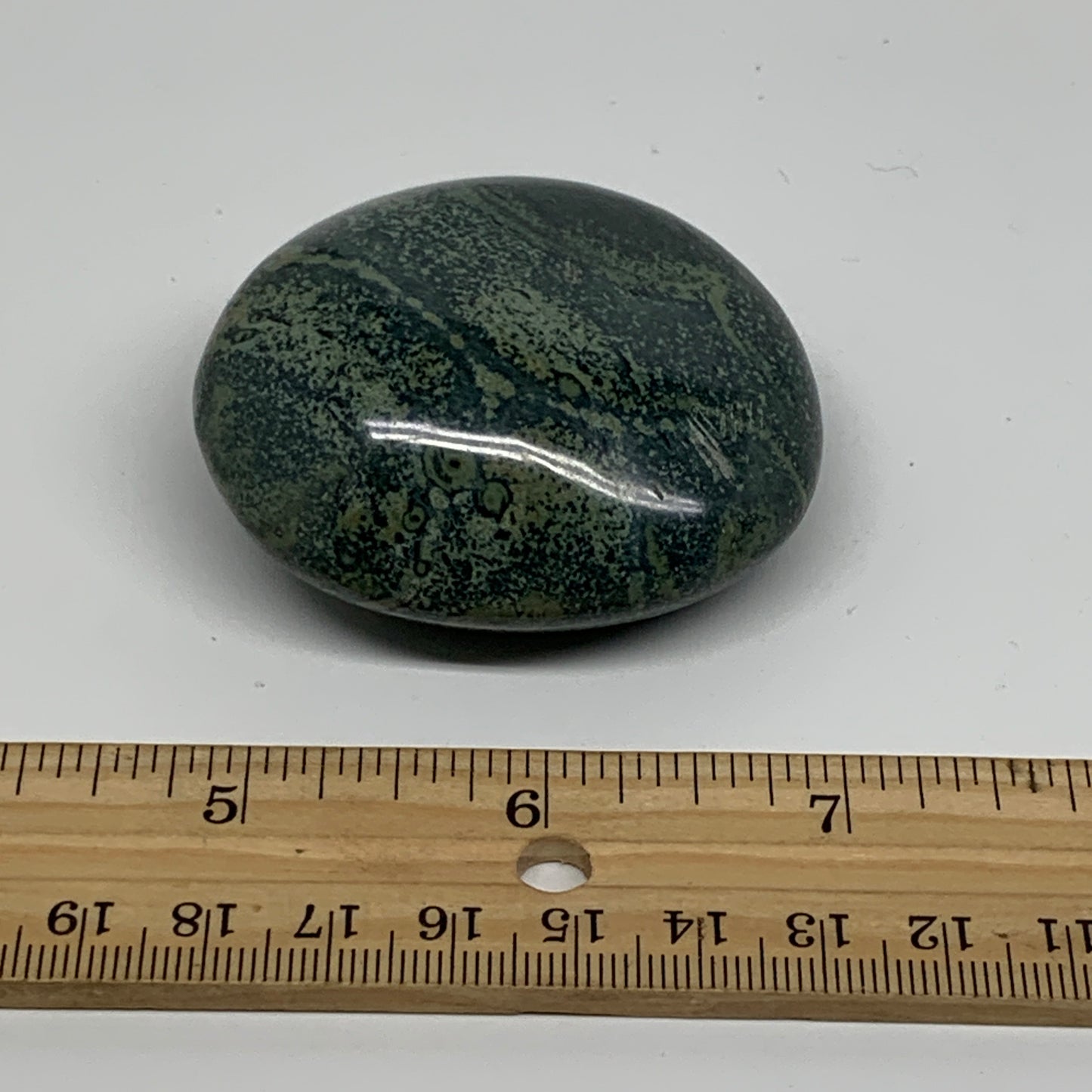 105.6g, 2.2"x2"x1", Crocodile Kambaba Jasper Palm-Stone, B37595