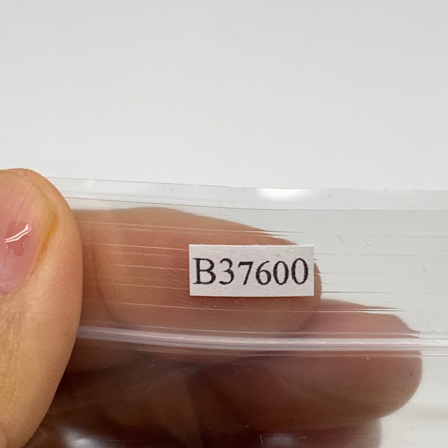 242g, 2"-2.1", 3pcs, Red Carnelian Palm-Stone Gem Crystal Polished, B37600