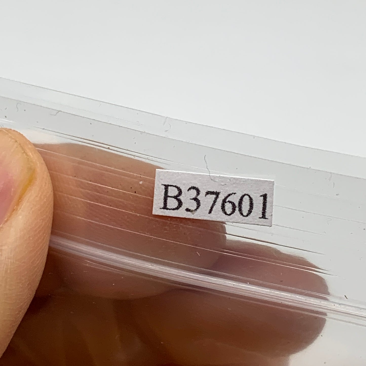 227.2g, 2"-2", 3pcs, Red Carnelian Palm-Stone Gem Crystal Polished, B37601