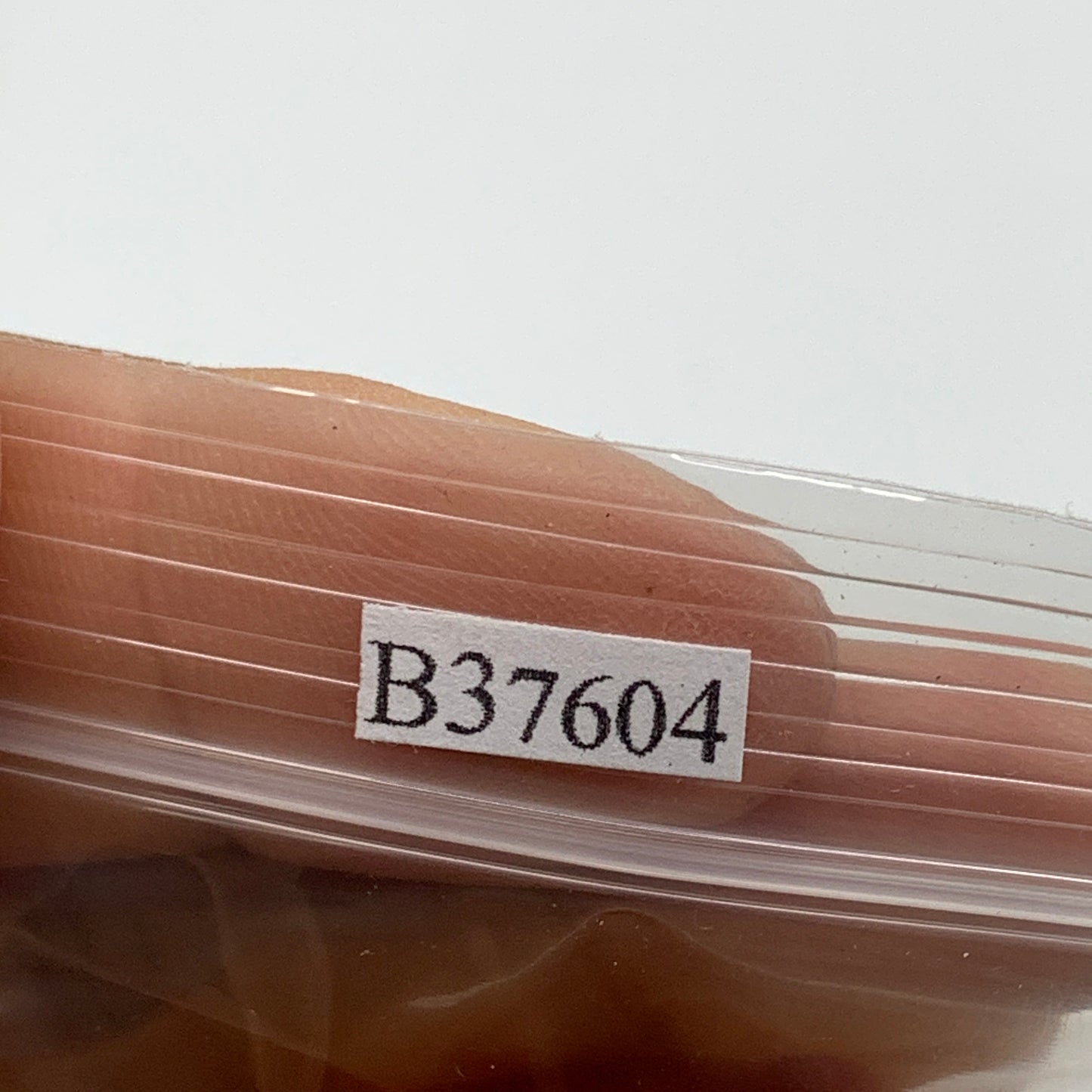 189.9g, 2.2"-2.4", 2pcs, Red Carnelian Palm-Stone Gem Crystal Polished, B37604