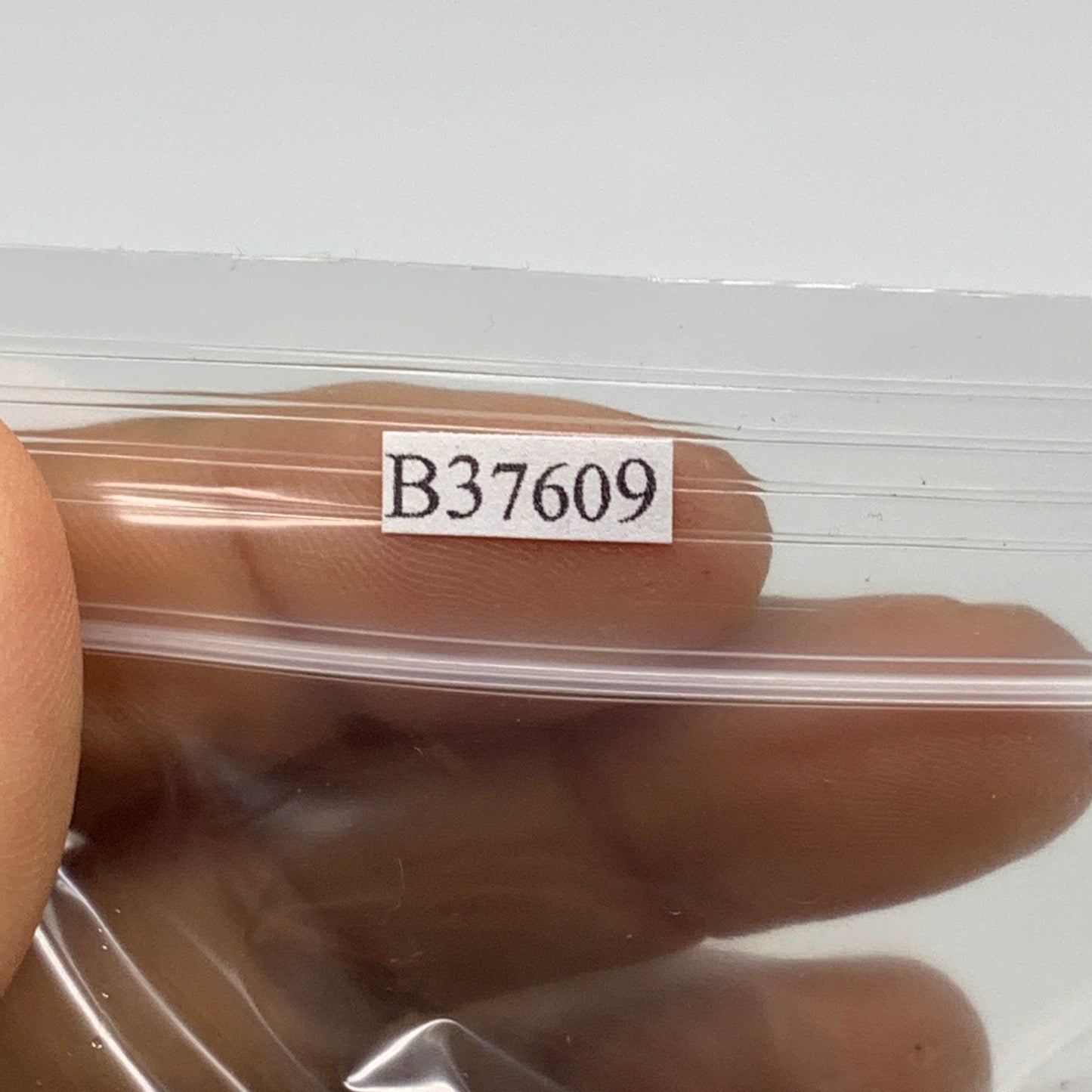 186.1g, 1.8"-2", 3pcs, Red Carnelian Palm-Stone Gem Crystal Polished, B37609