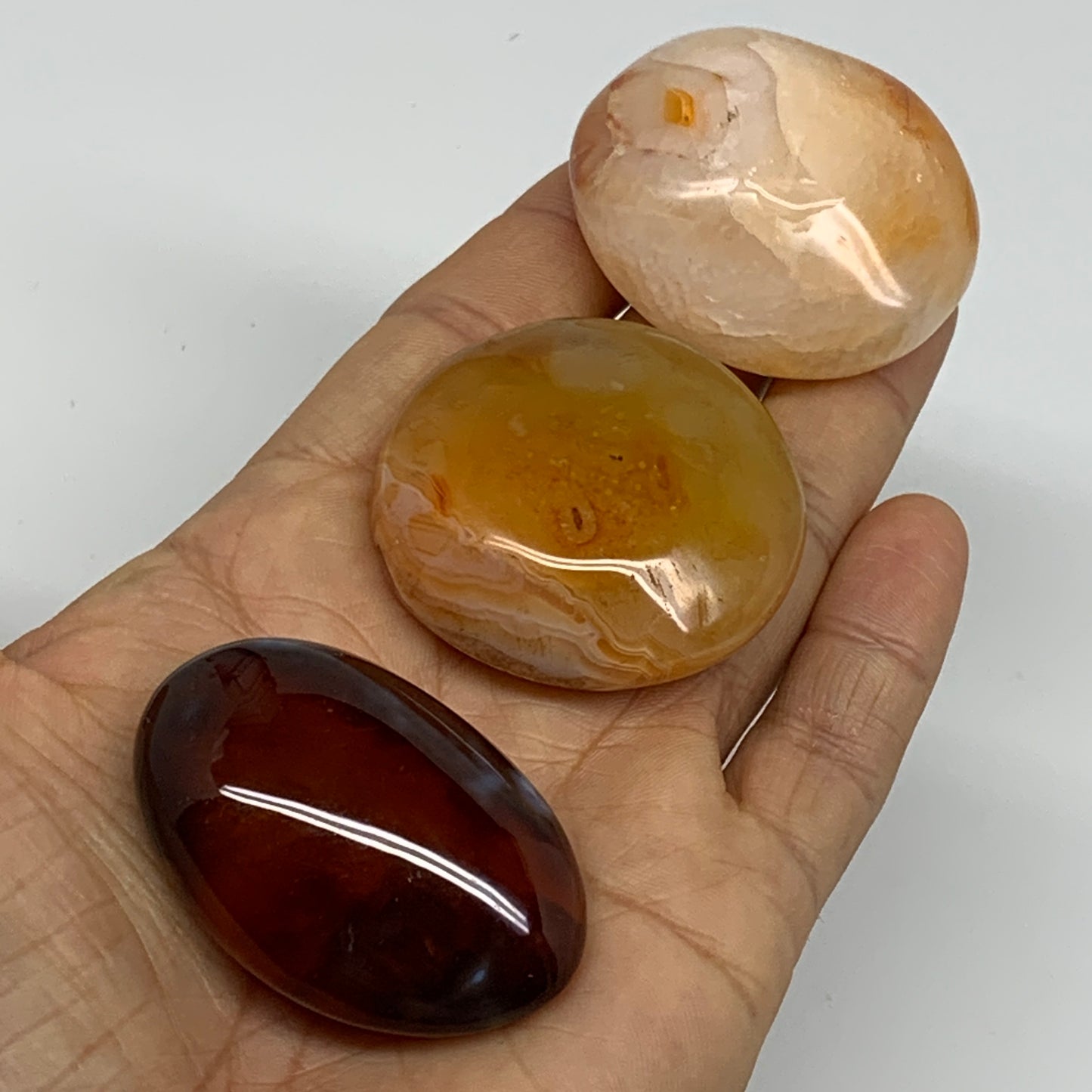 135.4g, 1.7"-1.9", 3pcs, Red Carnelian Palm-Stone Gem Crystal Polished, B37611