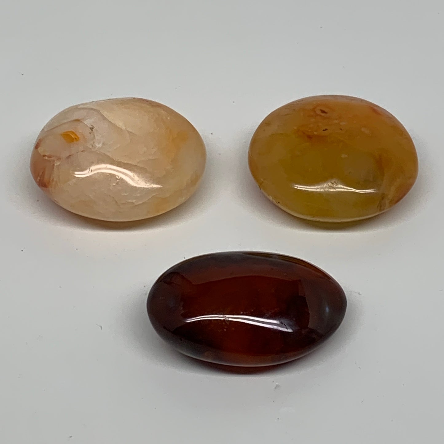 135.4g, 1.7"-1.9", 3pcs, Red Carnelian Palm-Stone Gem Crystal Polished, B37611