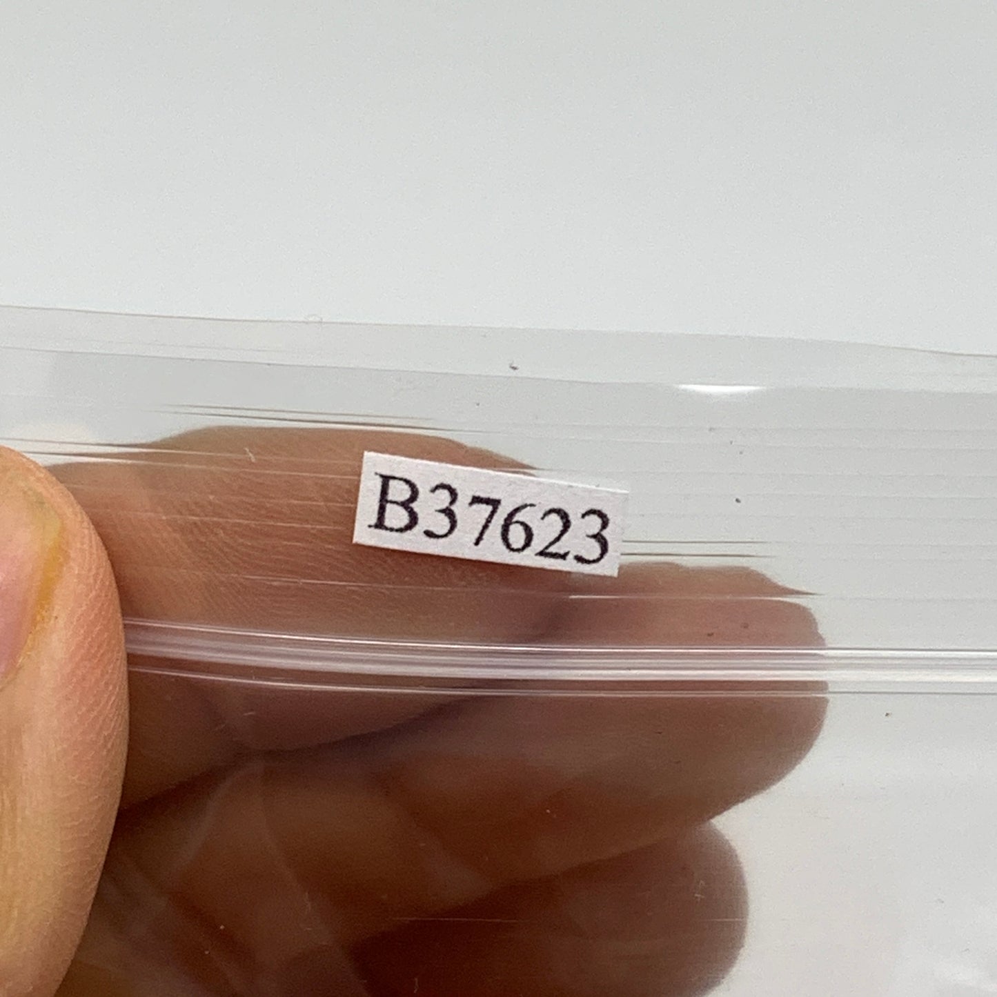 219.9g, 2"-2.4", 3pcs, Red Carnelian Palm-Stone Gem Crystal Polished, B37623