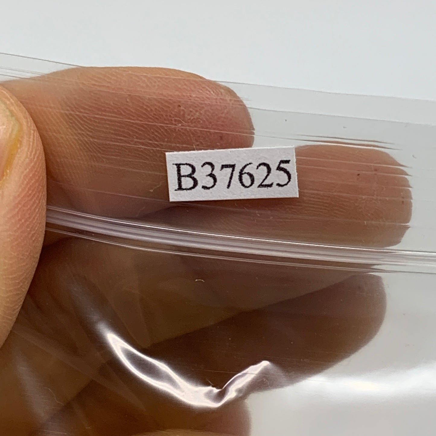 216g, 1.9"-2", 3pcs, Red Carnelian Palm-Stone Gem Crystal Polished, B37625