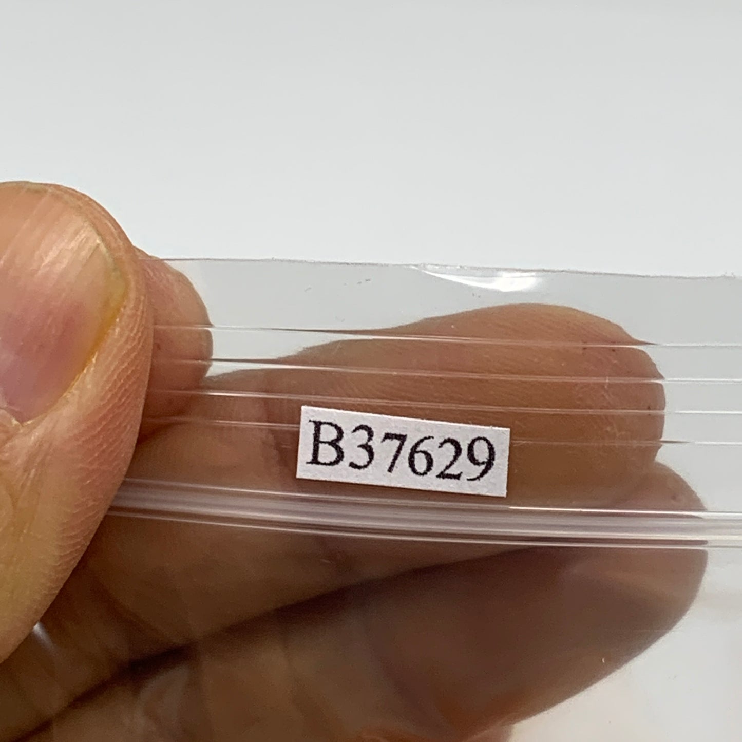 201.7g, 2.1"-2.3", 3pcs, Red Carnelian Palm-Stone Gem Crystal Polished, B37629