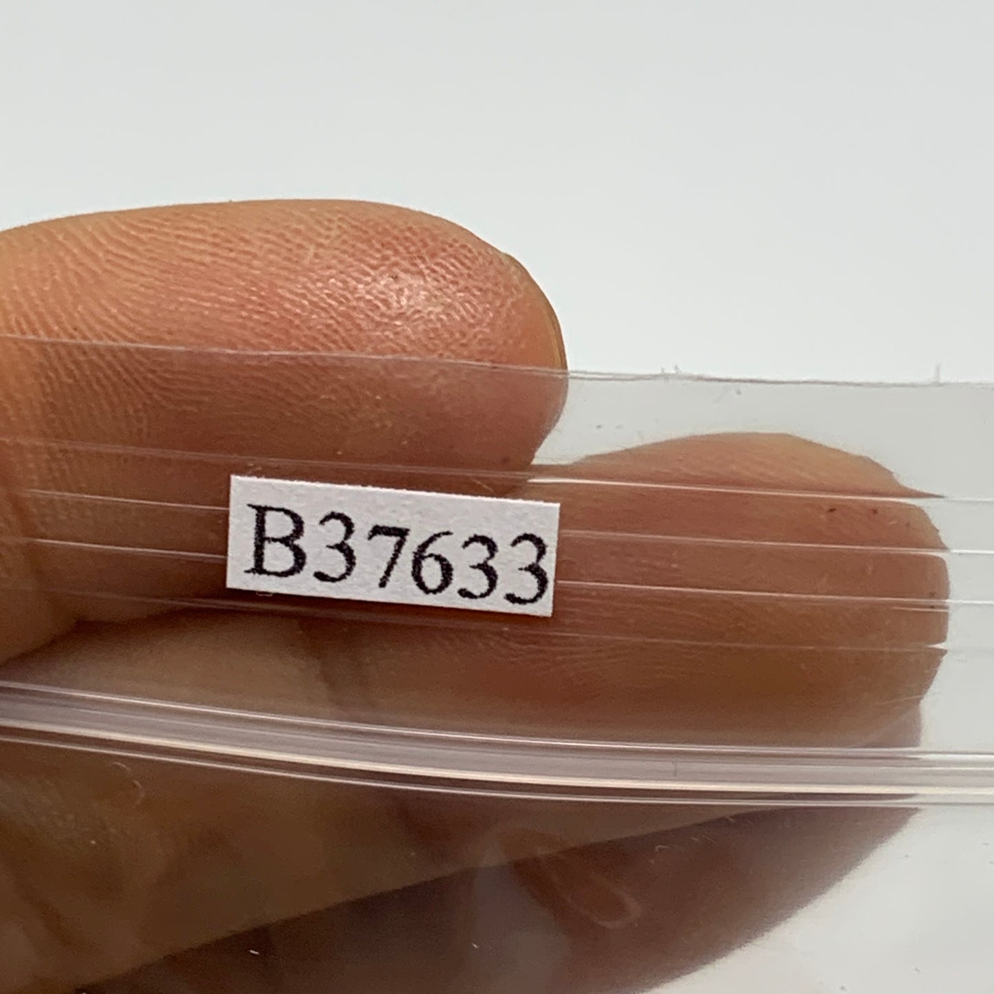 18.5g, 1.9"-2.2", 3pcs, Red Carnelian Palm-Stone Gem Crystal Polished, B37633