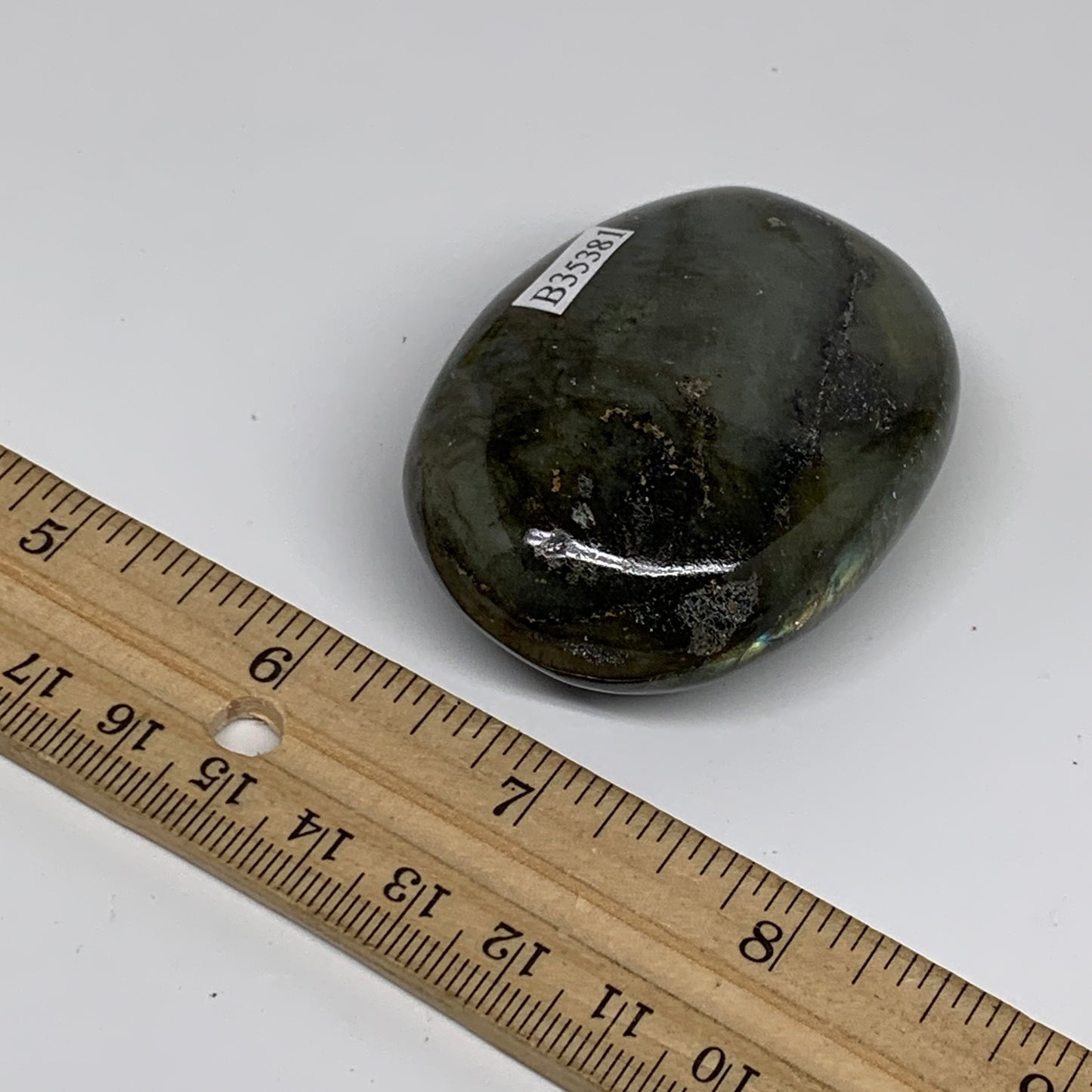 106.6g, 2.4"x1.8"x0.9", Natural Labradorite Palm-stone Tumbled Reiki, B35381