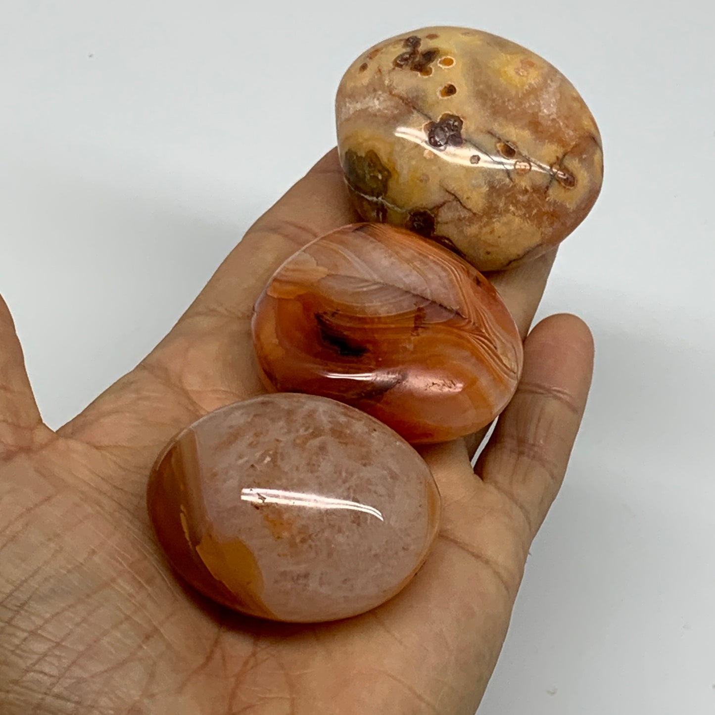 255.2g, 1.8"-2.1", 3pcs, Red Carnelian Palm-Stone Gem Crystal Polished, B37638