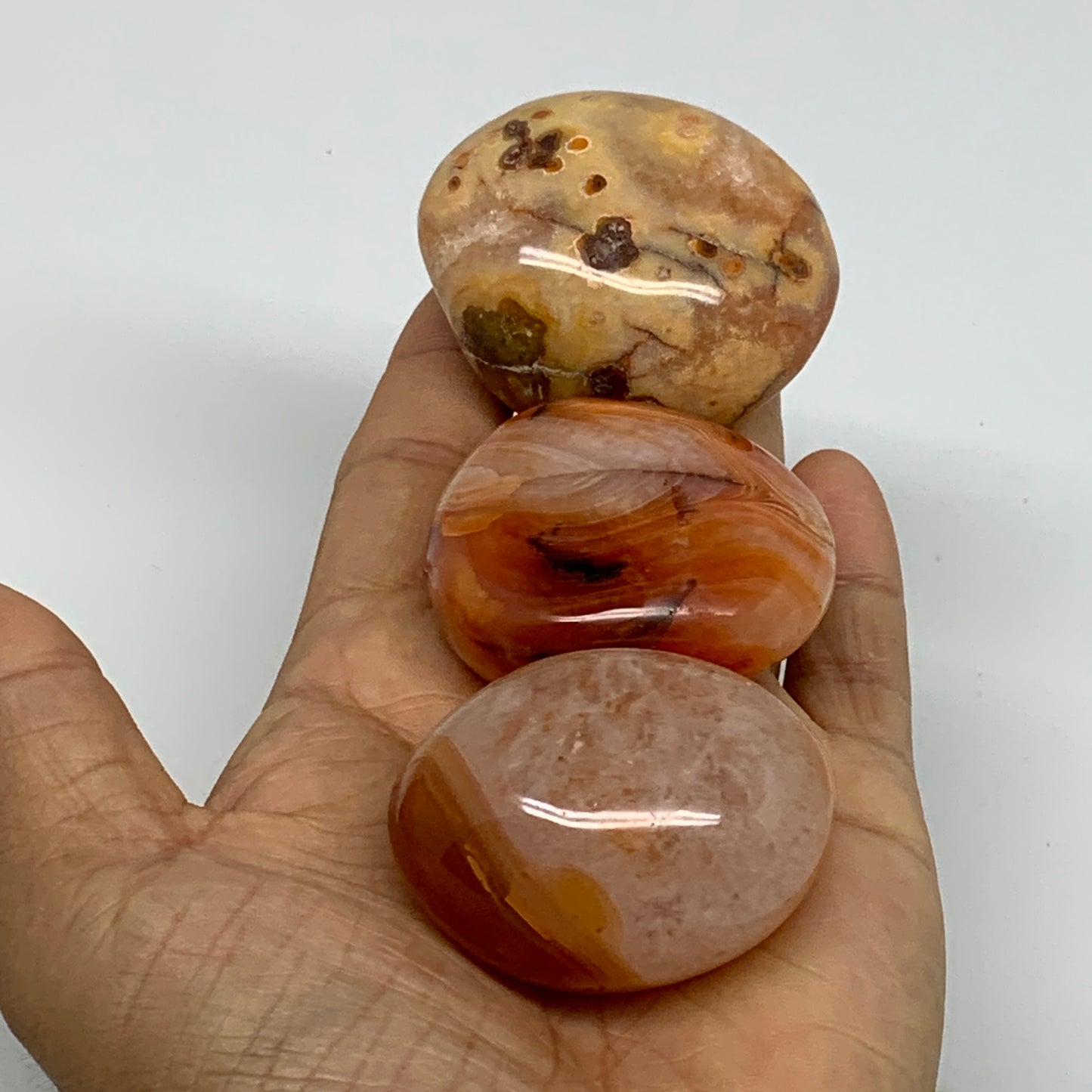 255.2g, 1.8"-2.1", 3pcs, Red Carnelian Palm-Stone Gem Crystal Polished, B37638