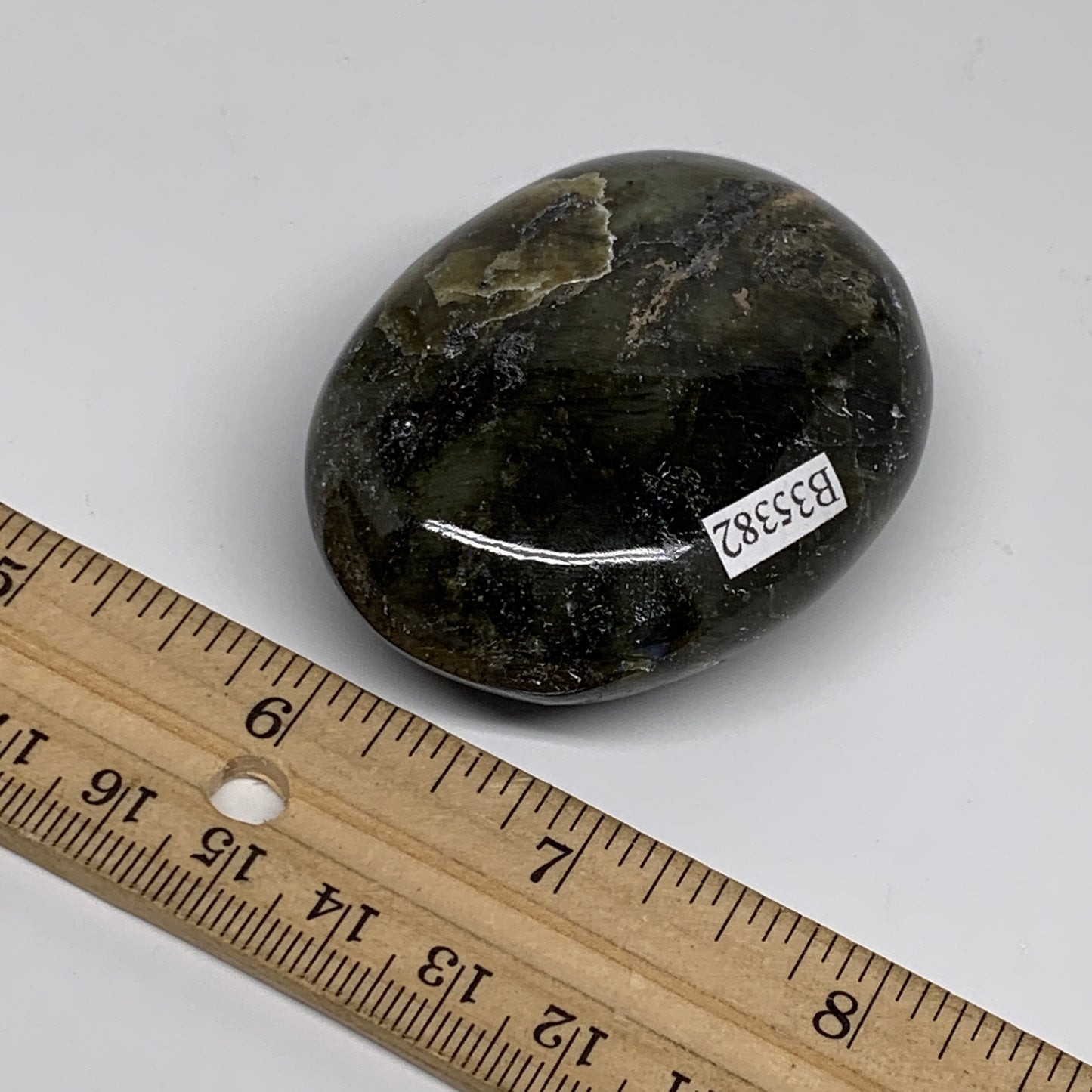 106.4g, 2.4"x1.8"x0.9", Natural Labradorite Palm-stone Tumbled Reiki, B35382