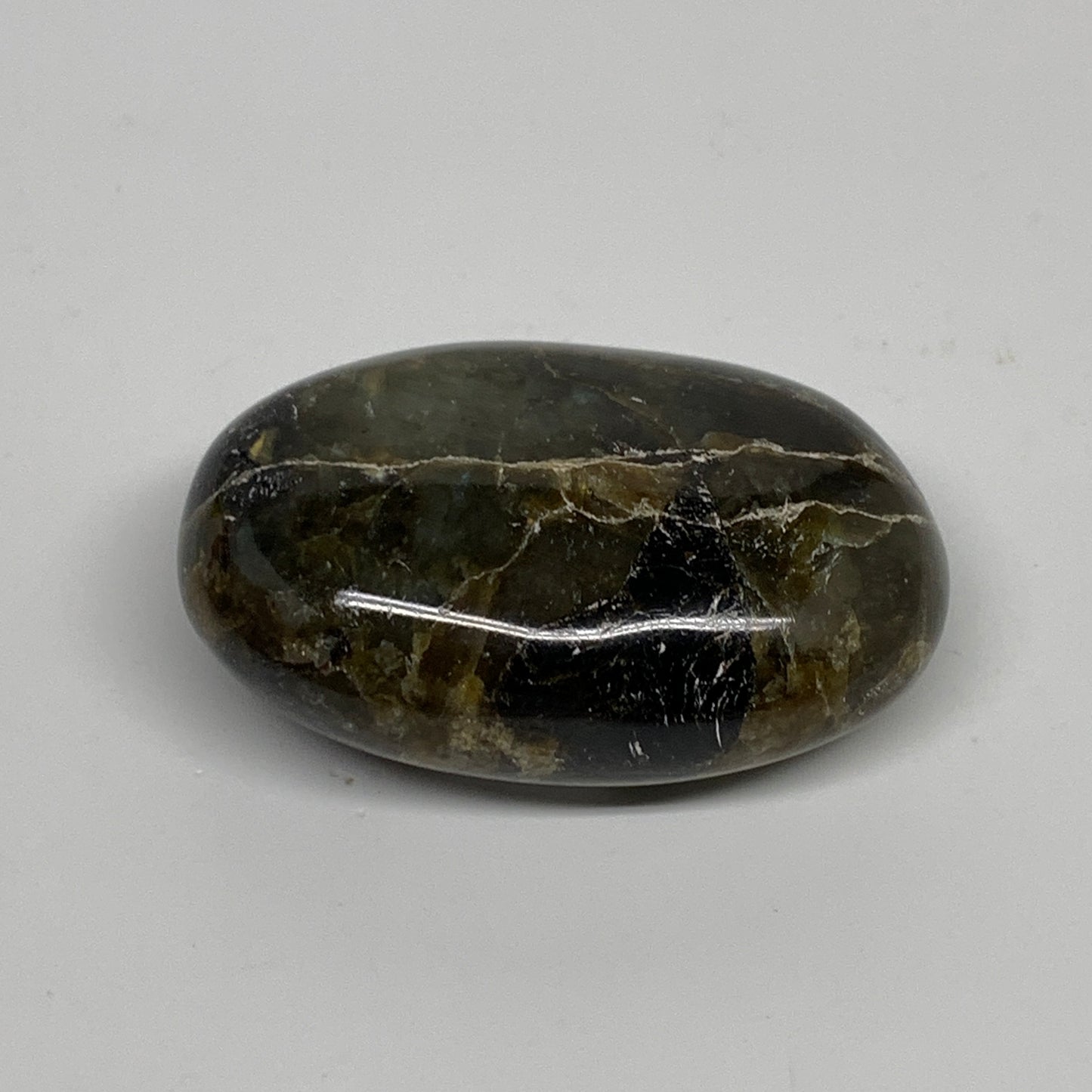 82.8g, 2.3"x1.6"x0.8", Natural Labradorite Palm-stone Tumbled Reiki, B35384