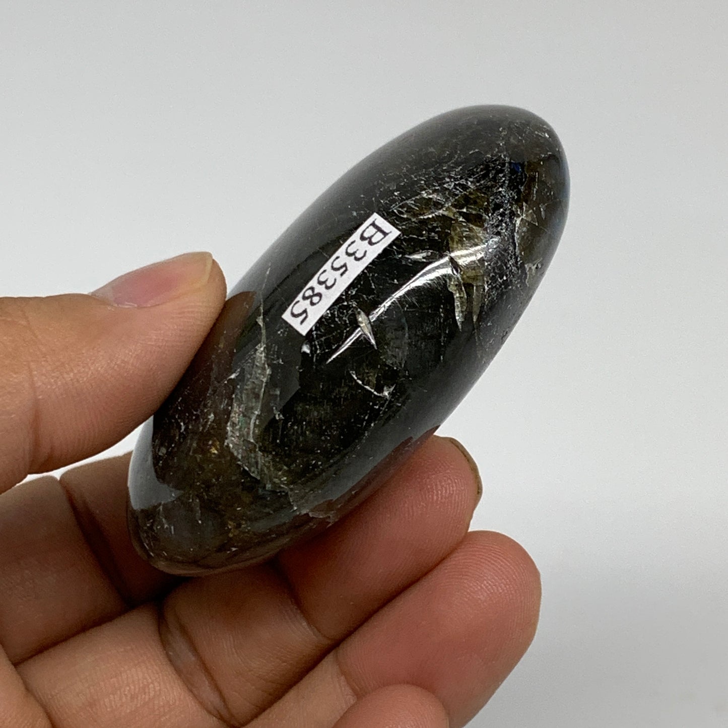 99.9g, 2.4"x1.7"x0.9", Natural Labradorite Palm-stone Tumbled Reiki, B35385