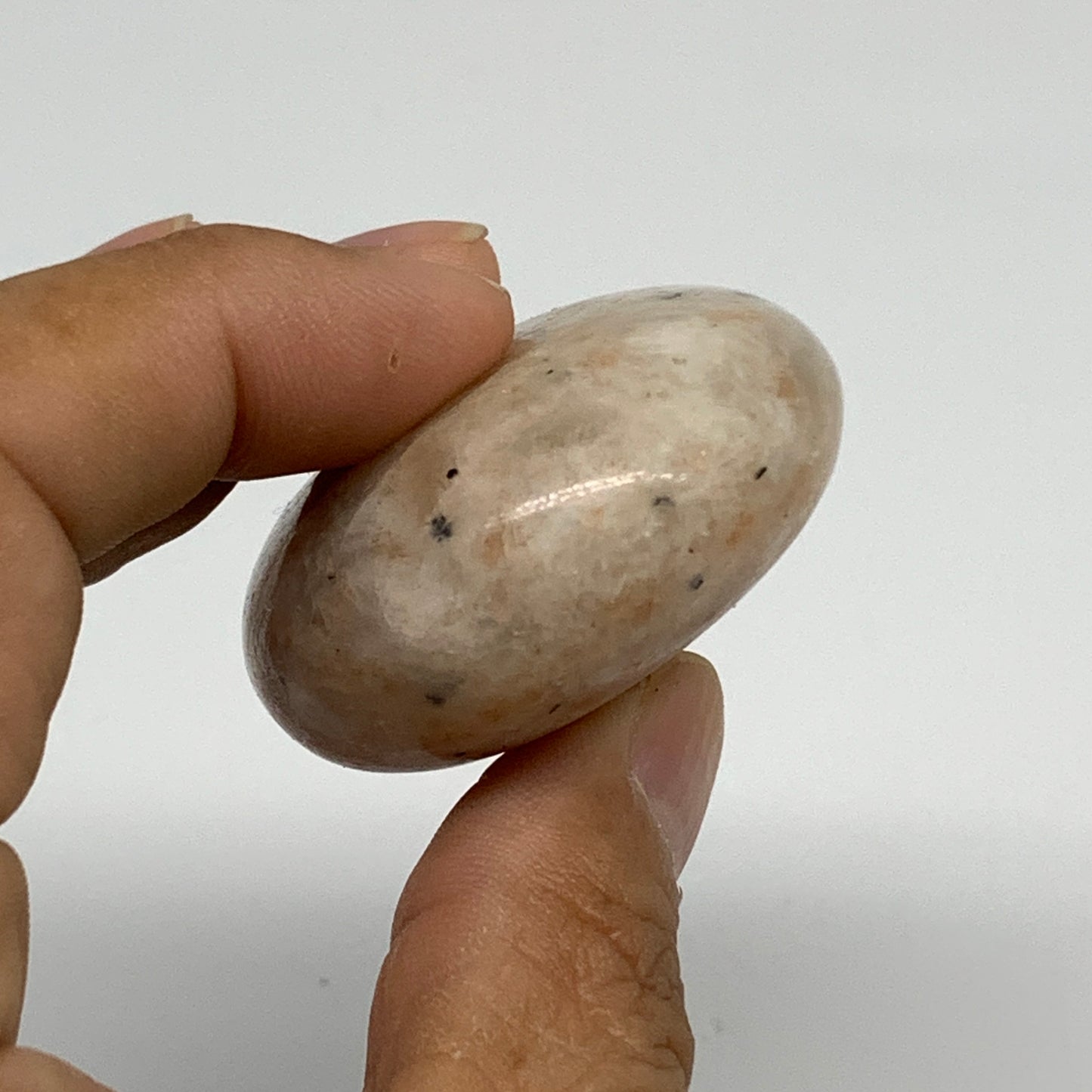 88.7g, 2.2"x1.7"x0.9", Natural Sunstone Palm-Stone Polished from India, B34606