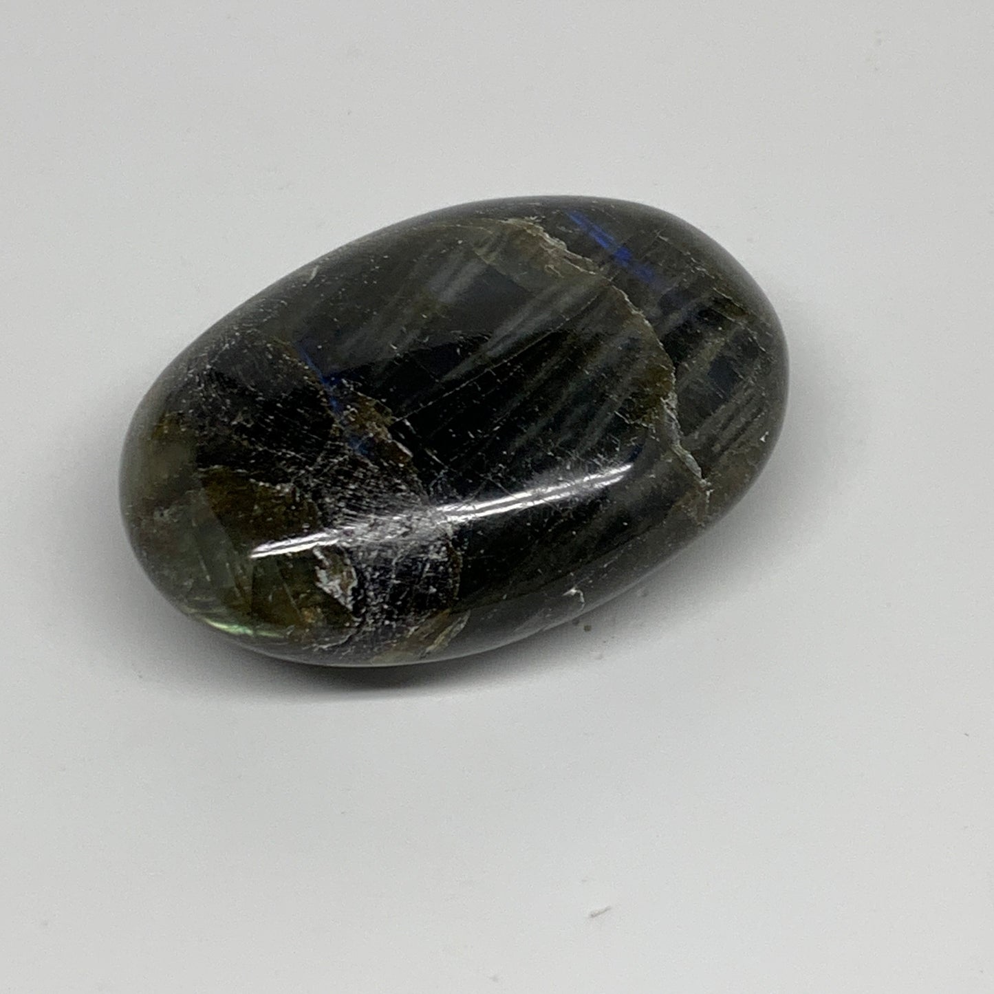99.9g, 2.4"x1.7"x0.9", Natural Labradorite Palm-stone Tumbled Reiki, B35385