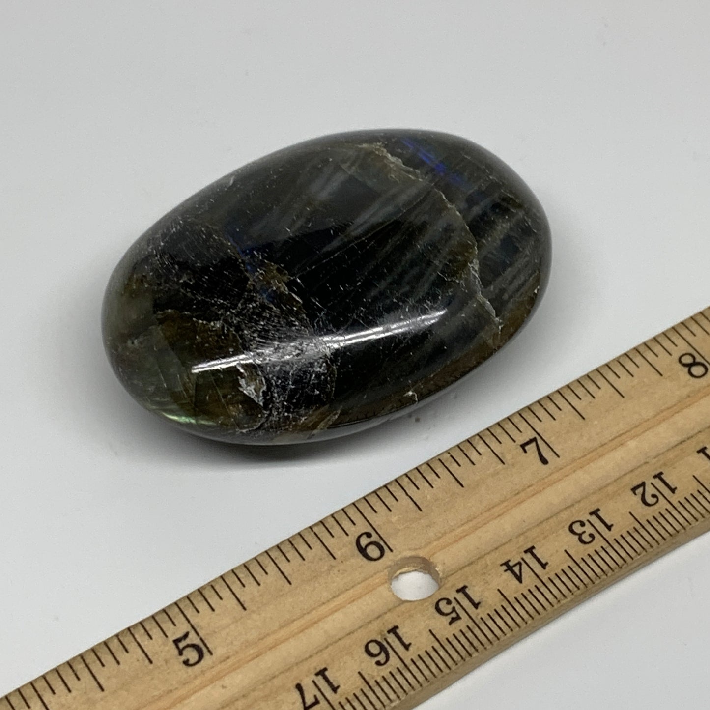 99.9g, 2.4"x1.7"x0.9", Natural Labradorite Palm-stone Tumbled Reiki, B35385