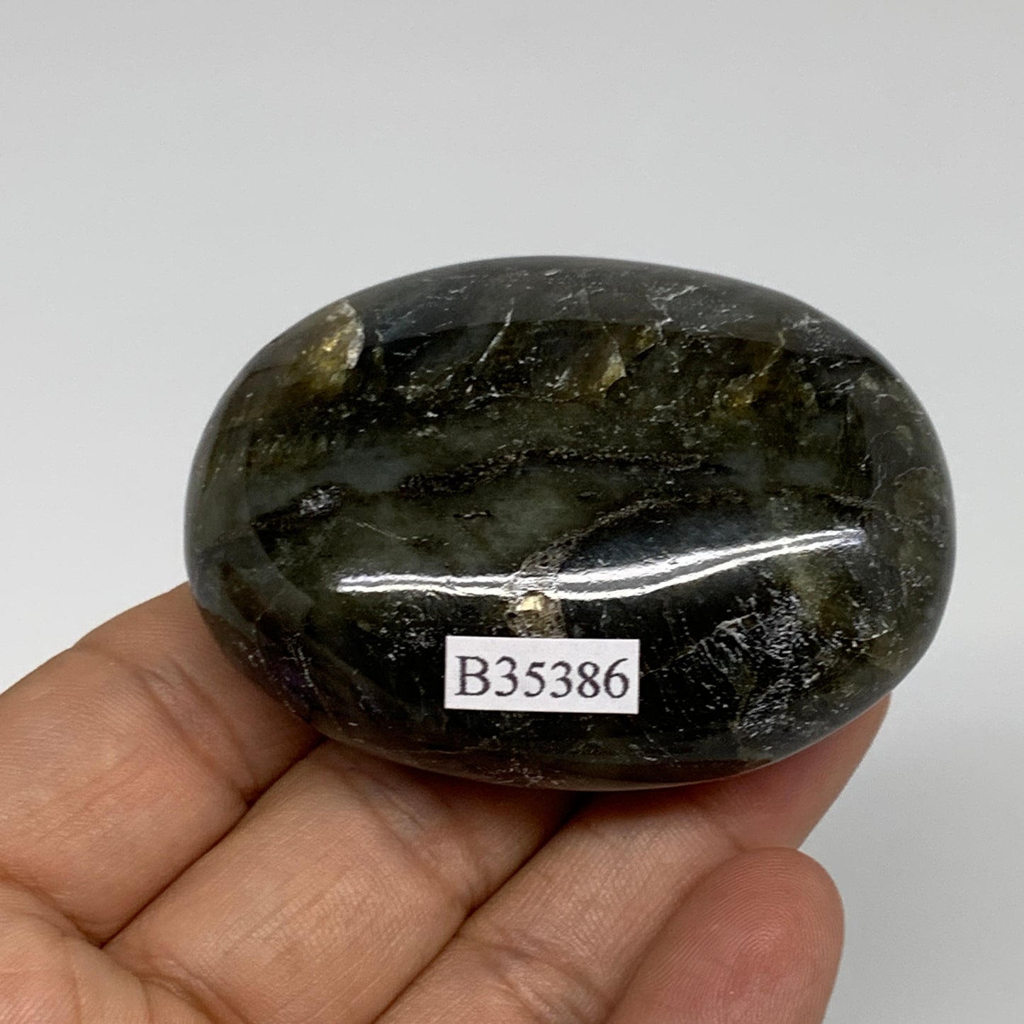 100g, 2.4"x1.7"x0.9", Natural Labradorite Palm-stone Tumbled Reiki, B35386