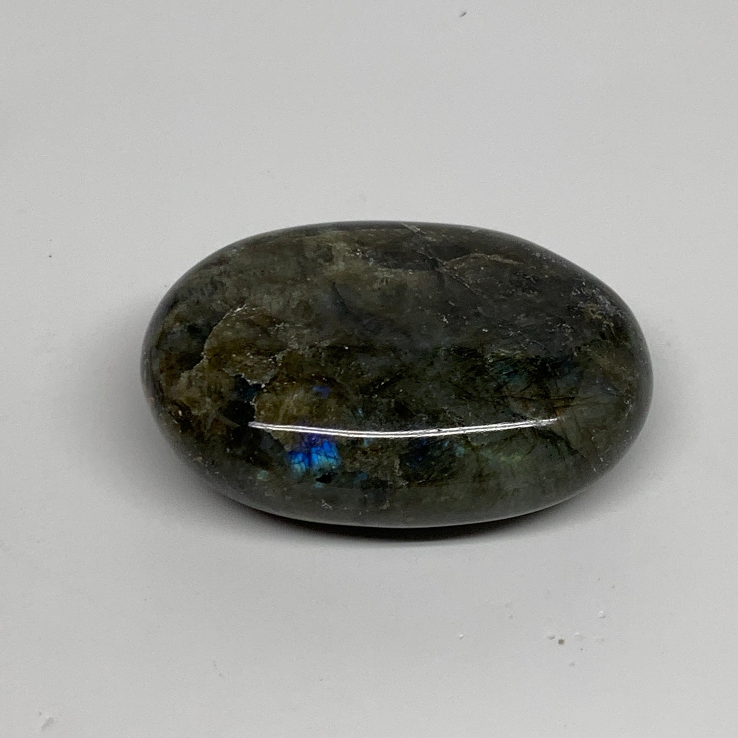 99.9g, 2.5"x1.8"x0.8", Natural Labradorite Palm-stone Tumbled Reiki, B35389