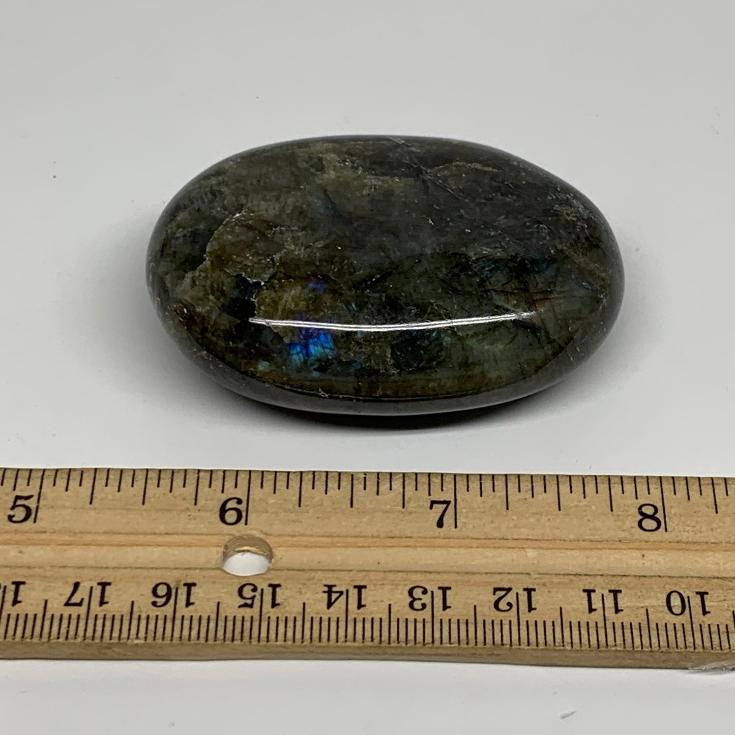 99.9g, 2.5"x1.8"x0.8", Natural Labradorite Palm-stone Tumbled Reiki, B35389