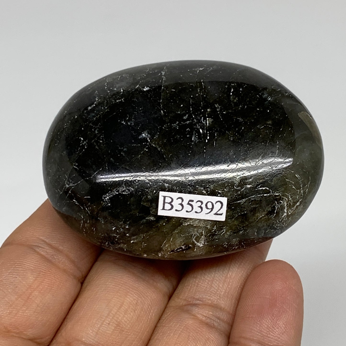 111.3g, 2.4"x1.8"x1", Natural Labradorite Palm-stone Tumbled Reiki, B35392