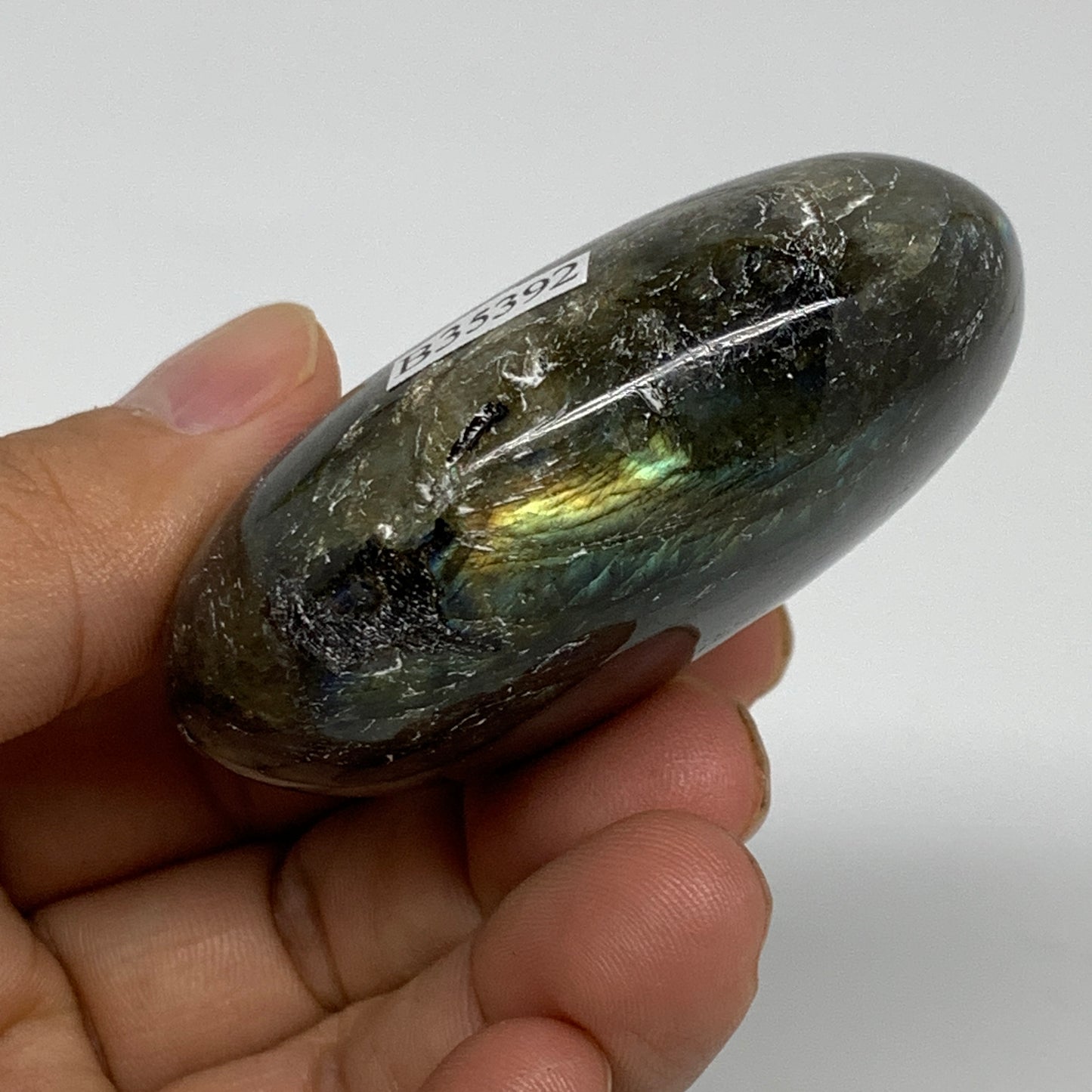 111.3g, 2.4"x1.8"x1", Natural Labradorite Palm-stone Tumbled Reiki, B35392