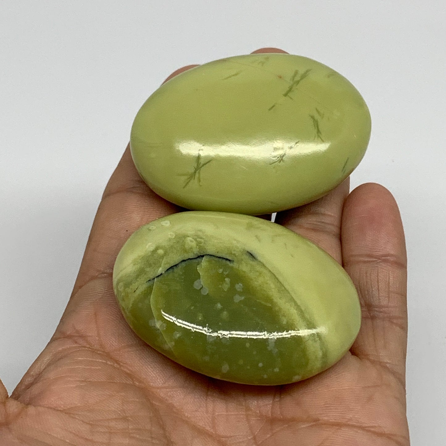 124.7g, 2.1"- 2.2", 2pcs, Natural Serpentine Palm-Stone Gemstone, B34615