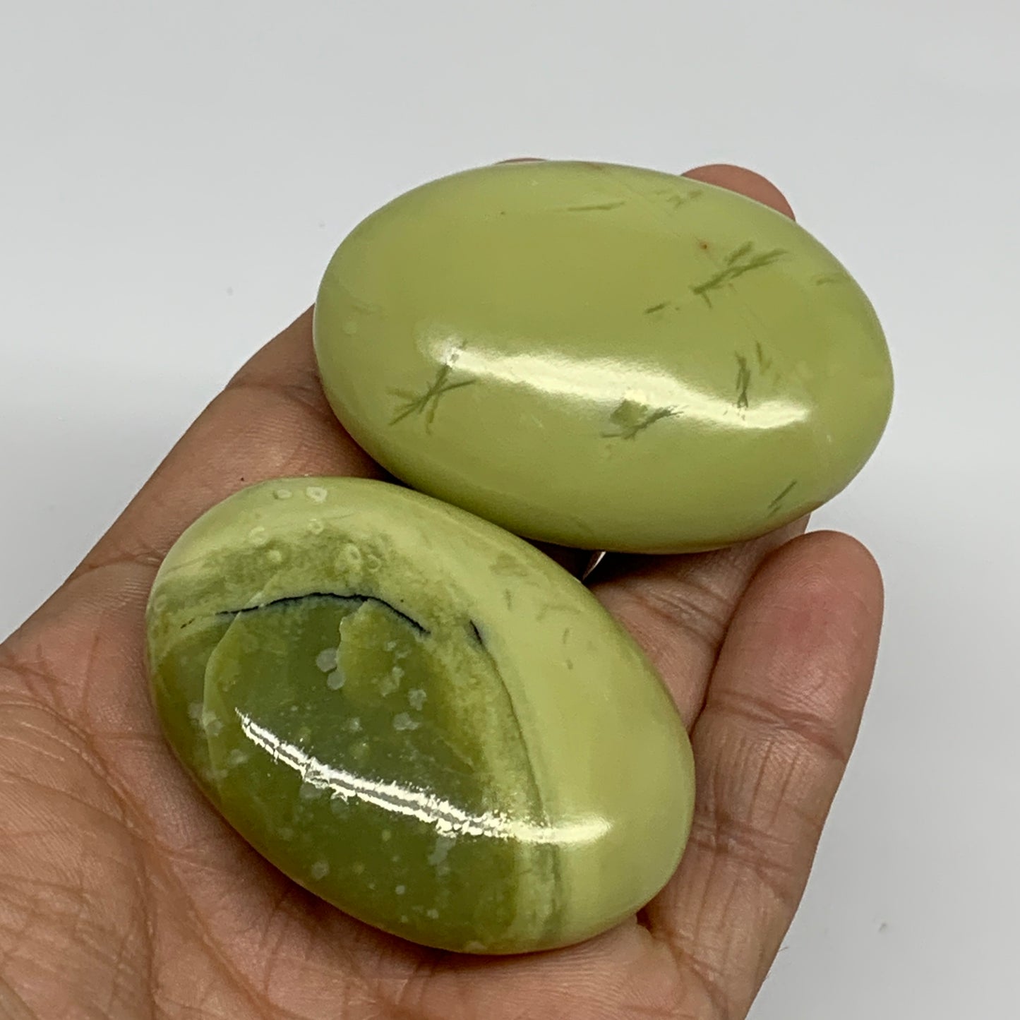 124.7g, 2.1"- 2.2", 2pcs, Natural Serpentine Palm-Stone Gemstone, B34615