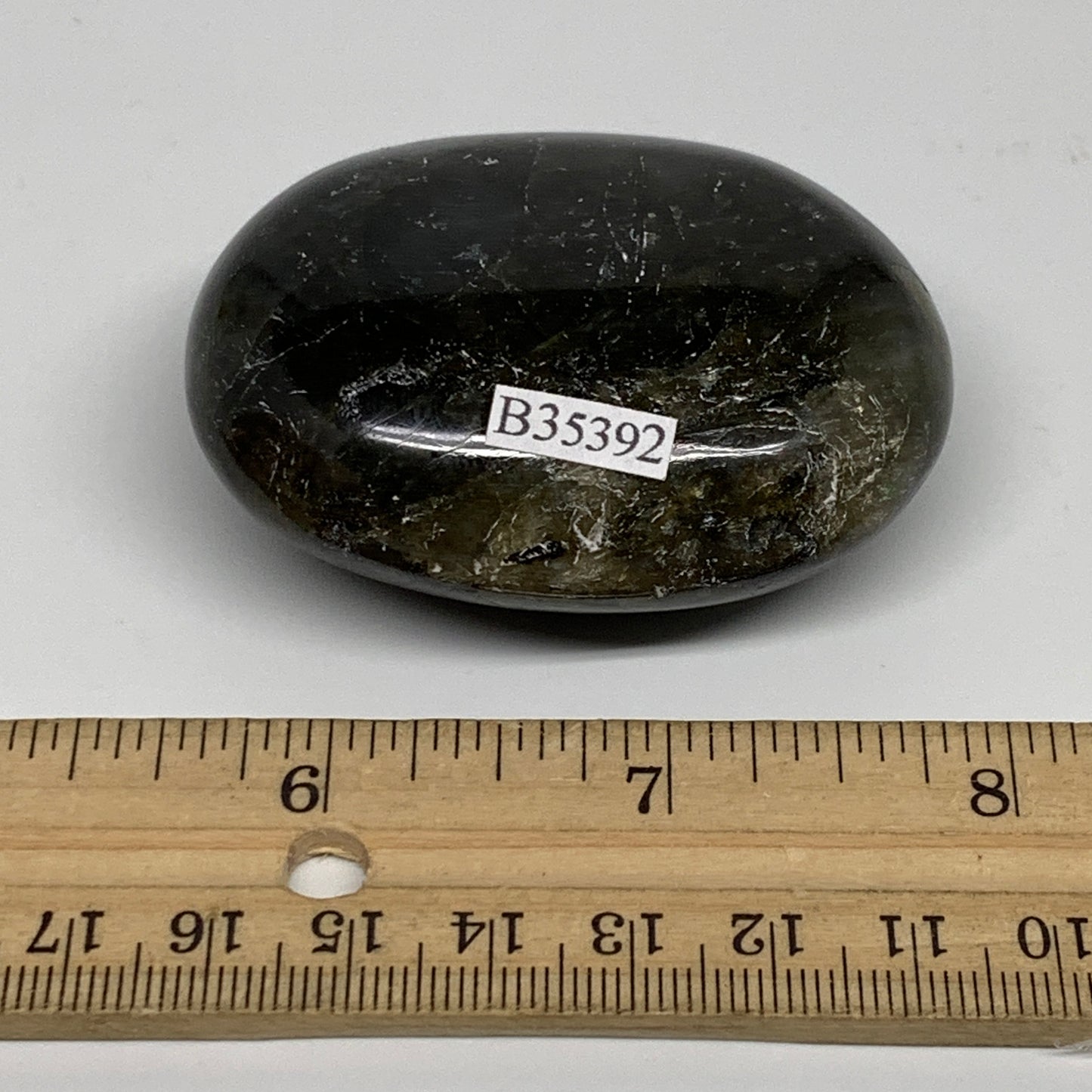 111.3g, 2.4"x1.8"x1", Natural Labradorite Palm-stone Tumbled Reiki, B35392