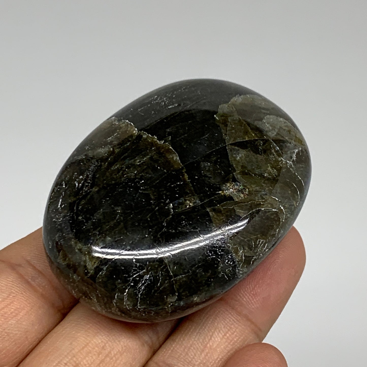 100g, 2.4"x1.8"x1", Labradorite Palm-stone Tumbled Reiki, B35394