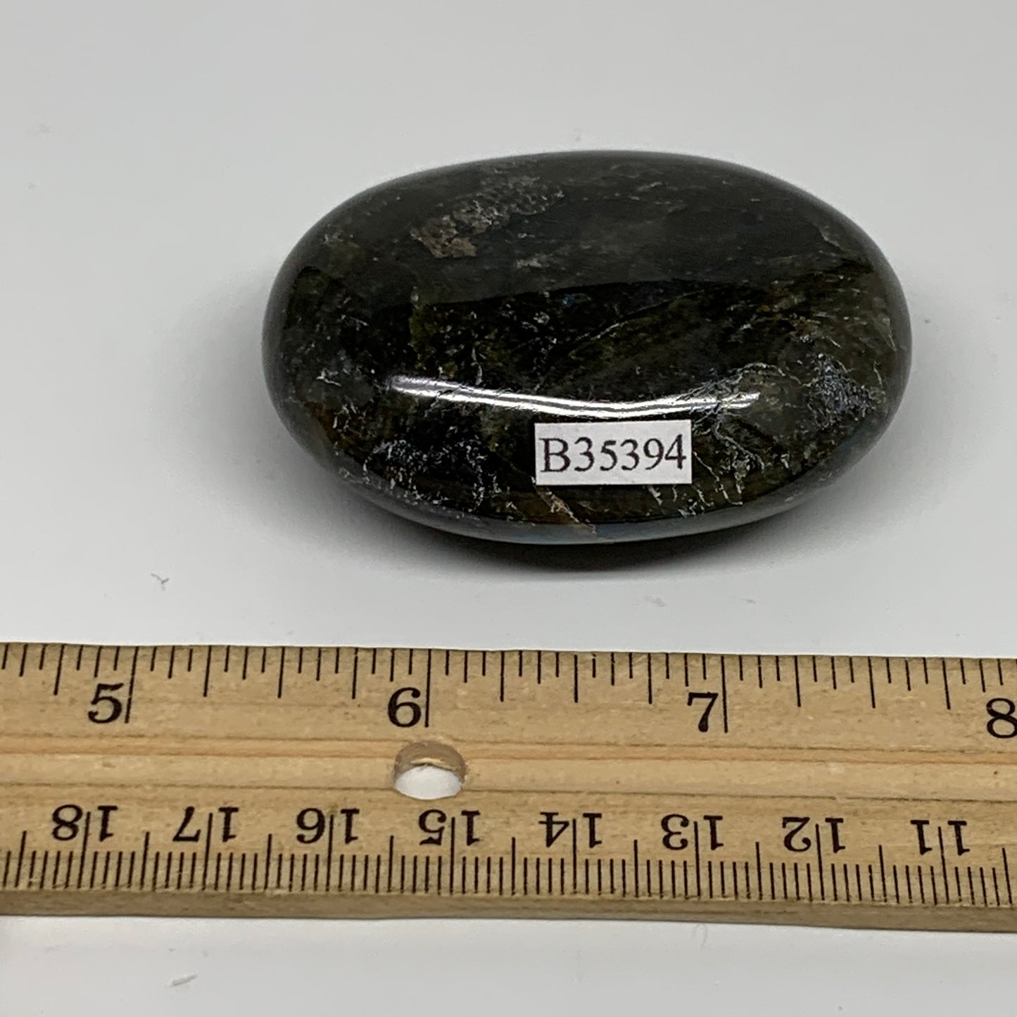 100g, 2.4"x1.8"x1", Labradorite Palm-stone Tumbled Reiki, B35394