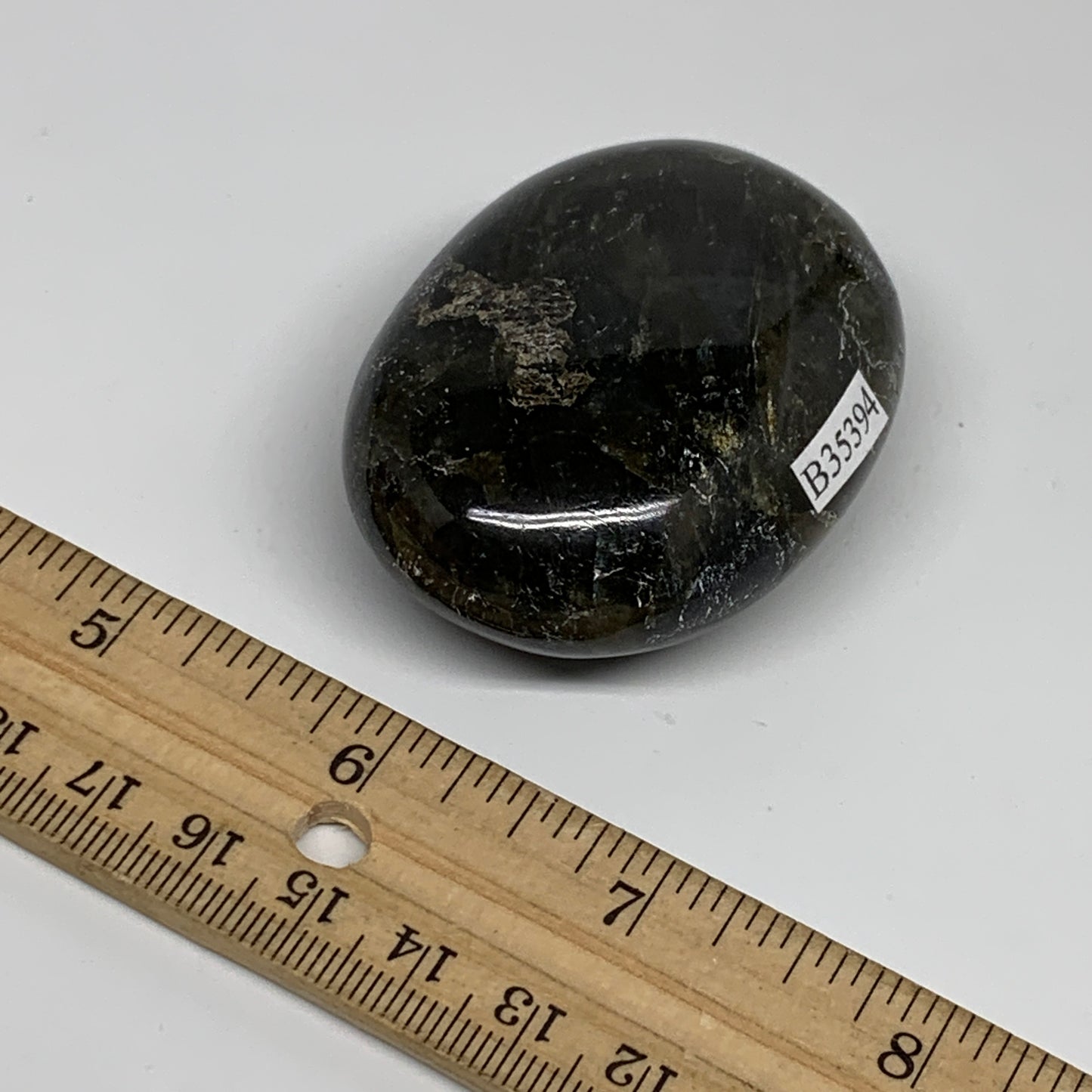 100g, 2.4"x1.8"x1", Labradorite Palm-stone Tumbled Reiki, B35394