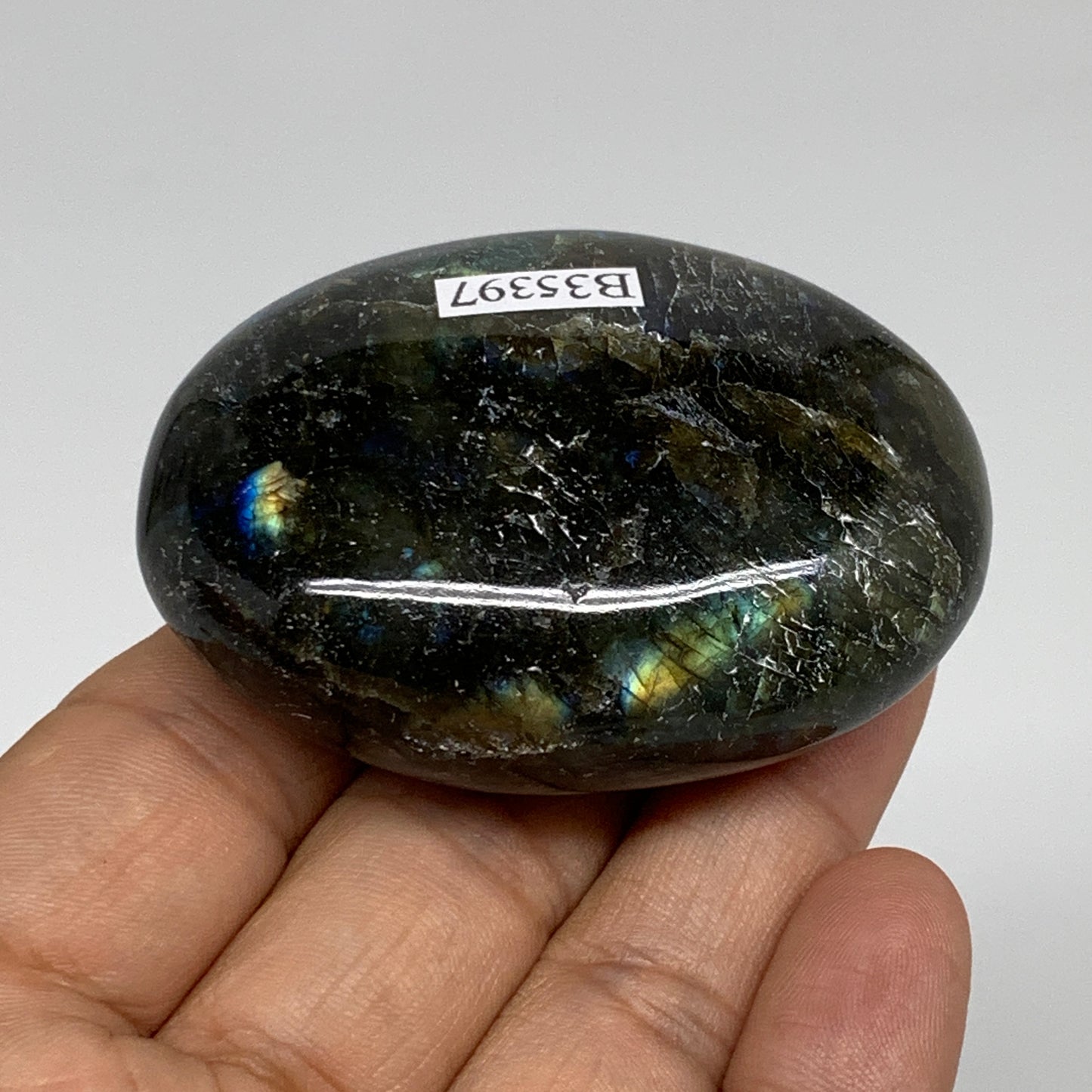 96.8g, 2.4"x1.7"x1", Labradorite Palm-stone Tumbled Reiki, B35397