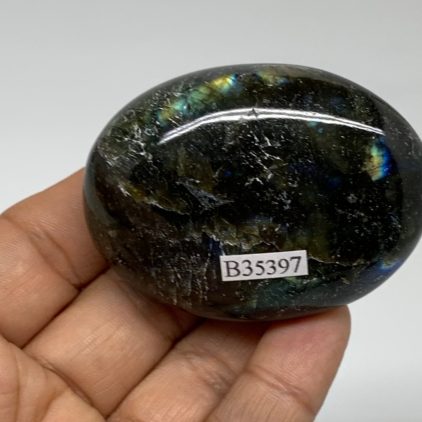 96.8g, 2.4"x1.7"x1", Labradorite Palm-stone Tumbled Reiki, B35397