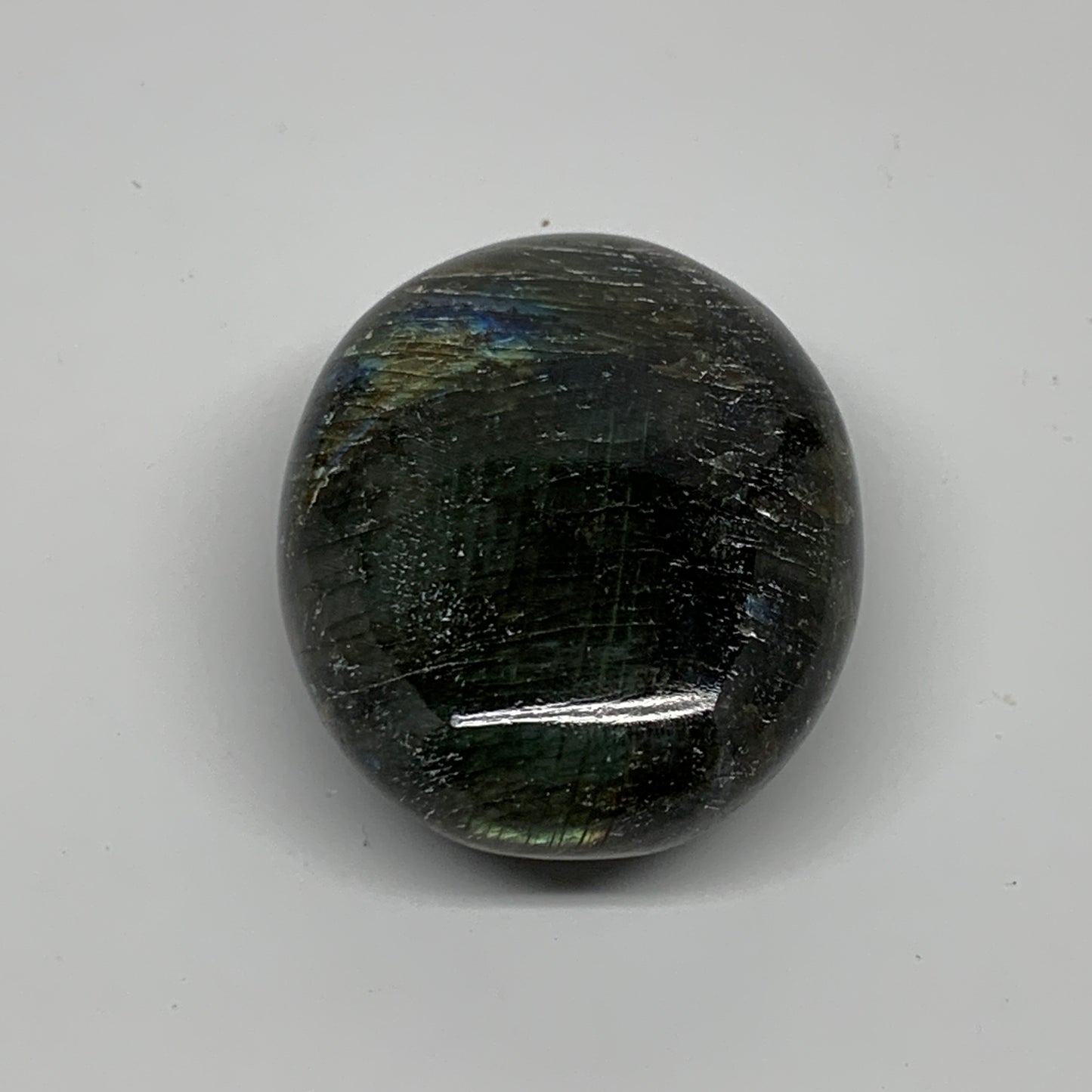 96.8g, 2.4"x1.7"x1", Labradorite Palm-stone Tumbled Reiki, B35397