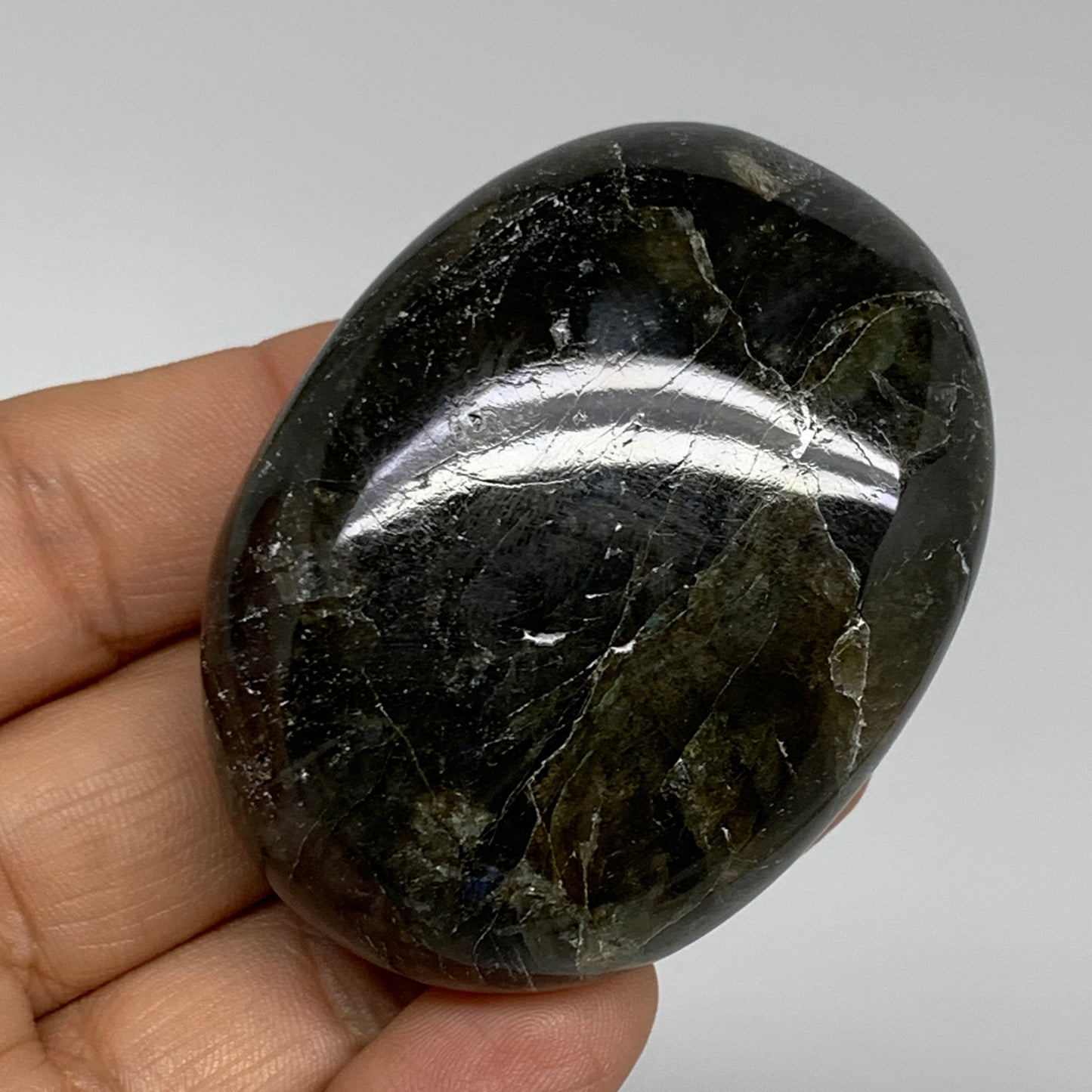 103.3g, 2.3"x1.7"x1", Labradorite Palm-stone Tumbled Reiki, B35399)